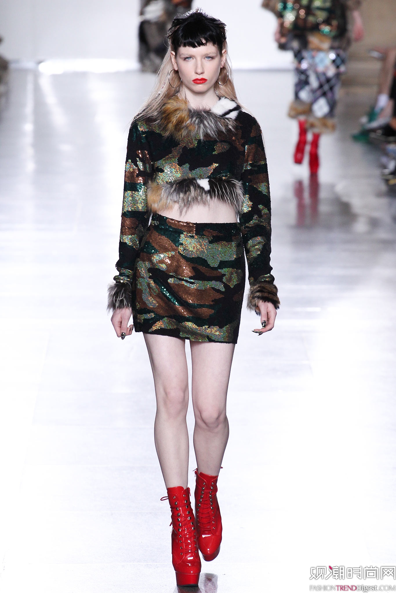 Ashish 2015ﶬʱװϵ㳡ͼƬ