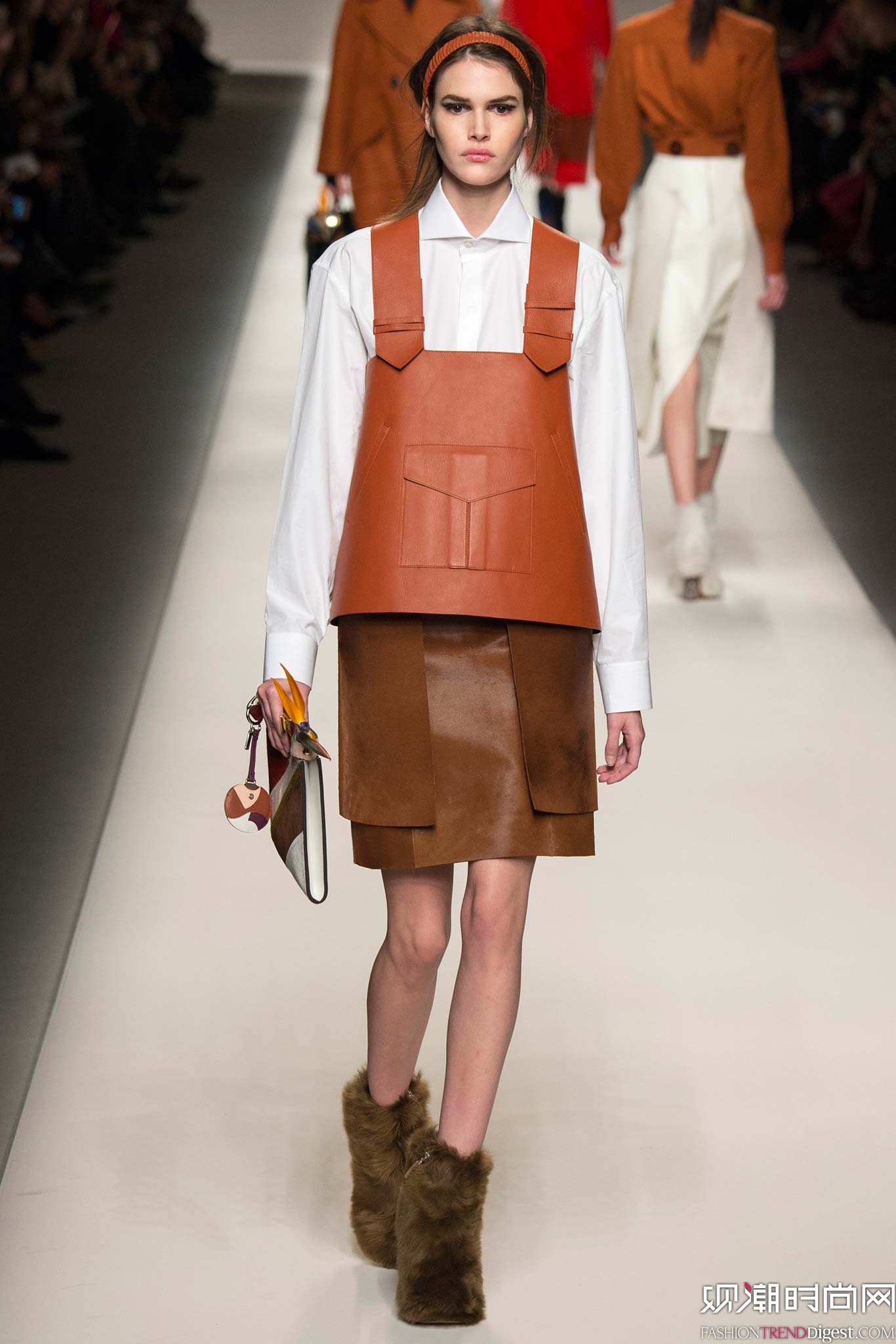 Fendi 2015ﶬʱװϵ㳡ͼƬ