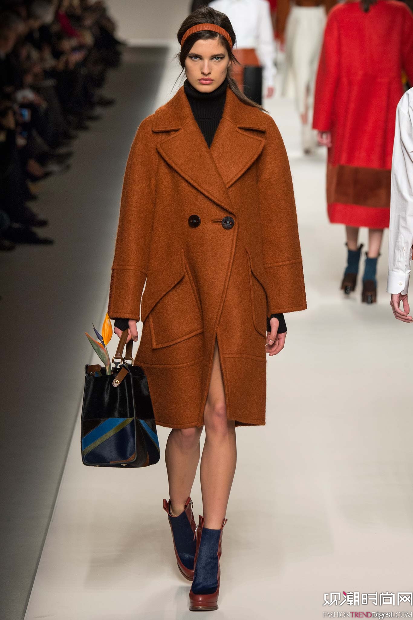 Fendi 2015ﶬʱװϵ㳡ͼƬ