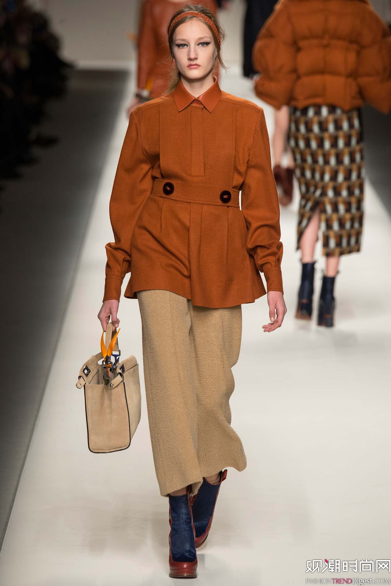 Fendi 2015ﶬʱװϵ㳡ͼƬ