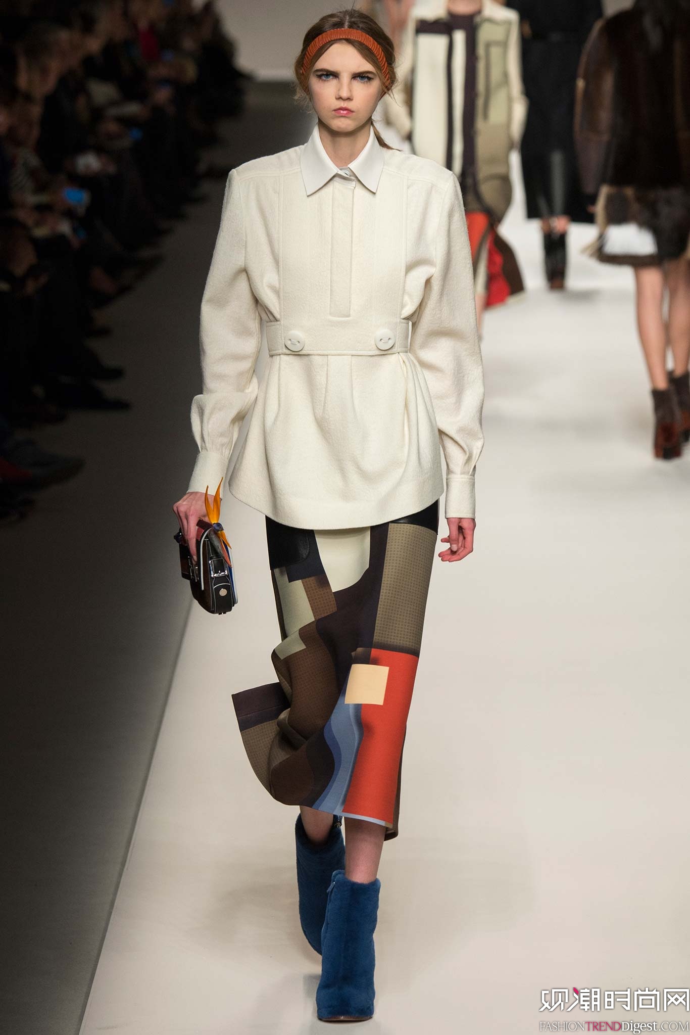 Fendi 2015ﶬʱװϵ㳡ͼƬ