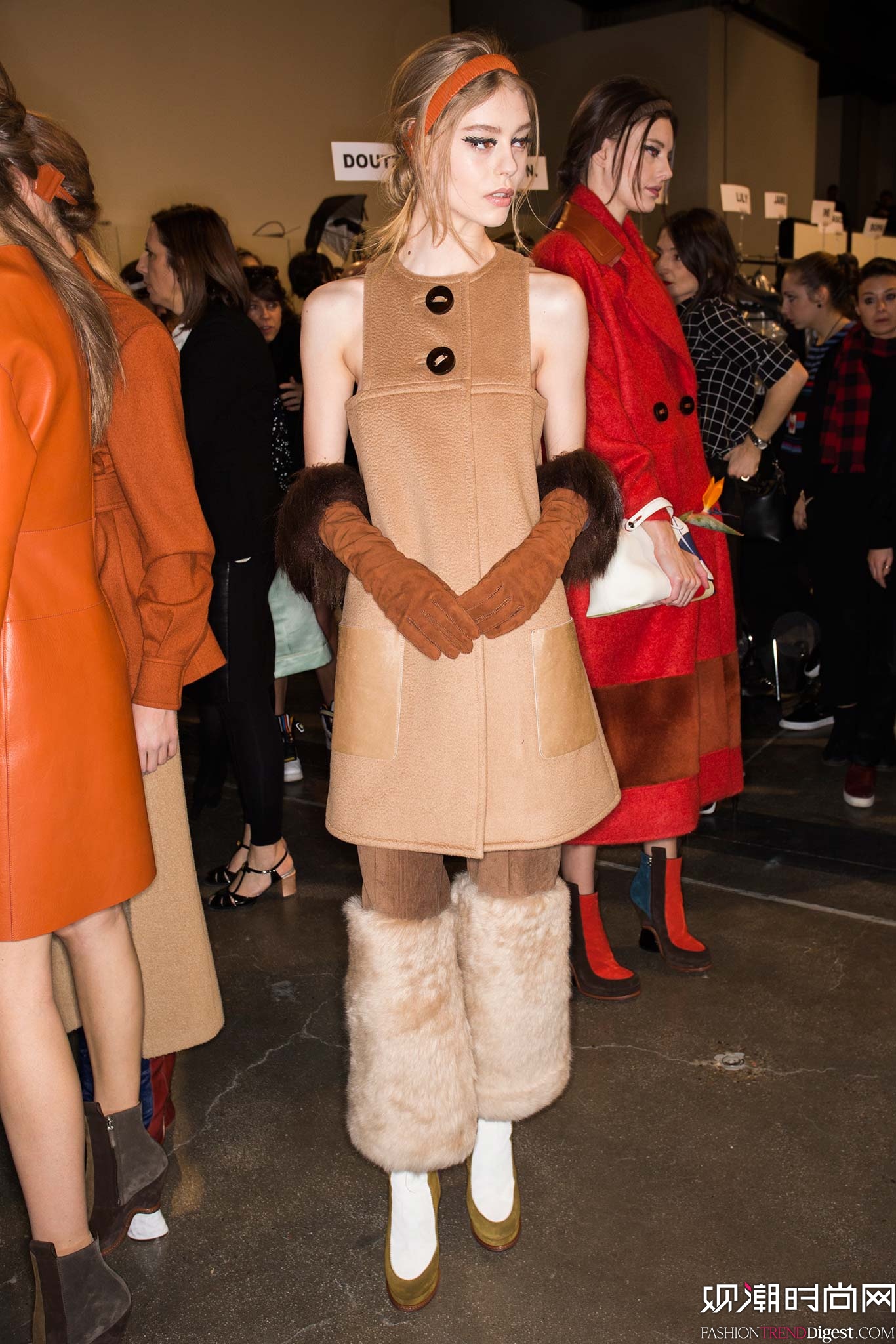Fendi 2015�ﶬʱװ��ϵ���㳡����ͼƬ