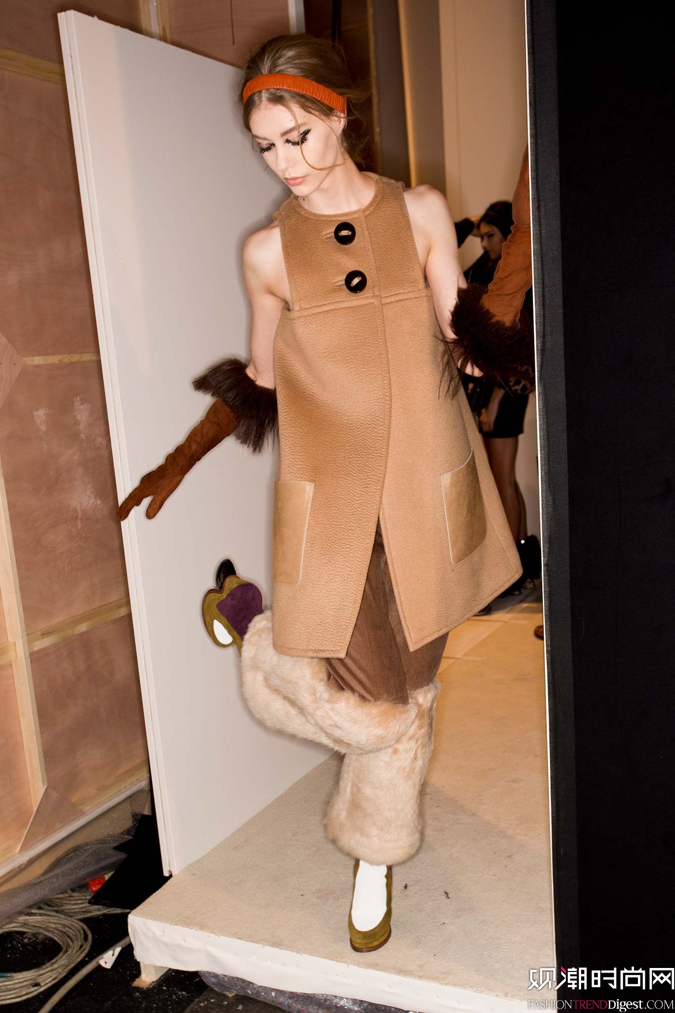Fendi 2015�ﶬʱװ��ϵ���㳡����ͼƬ
