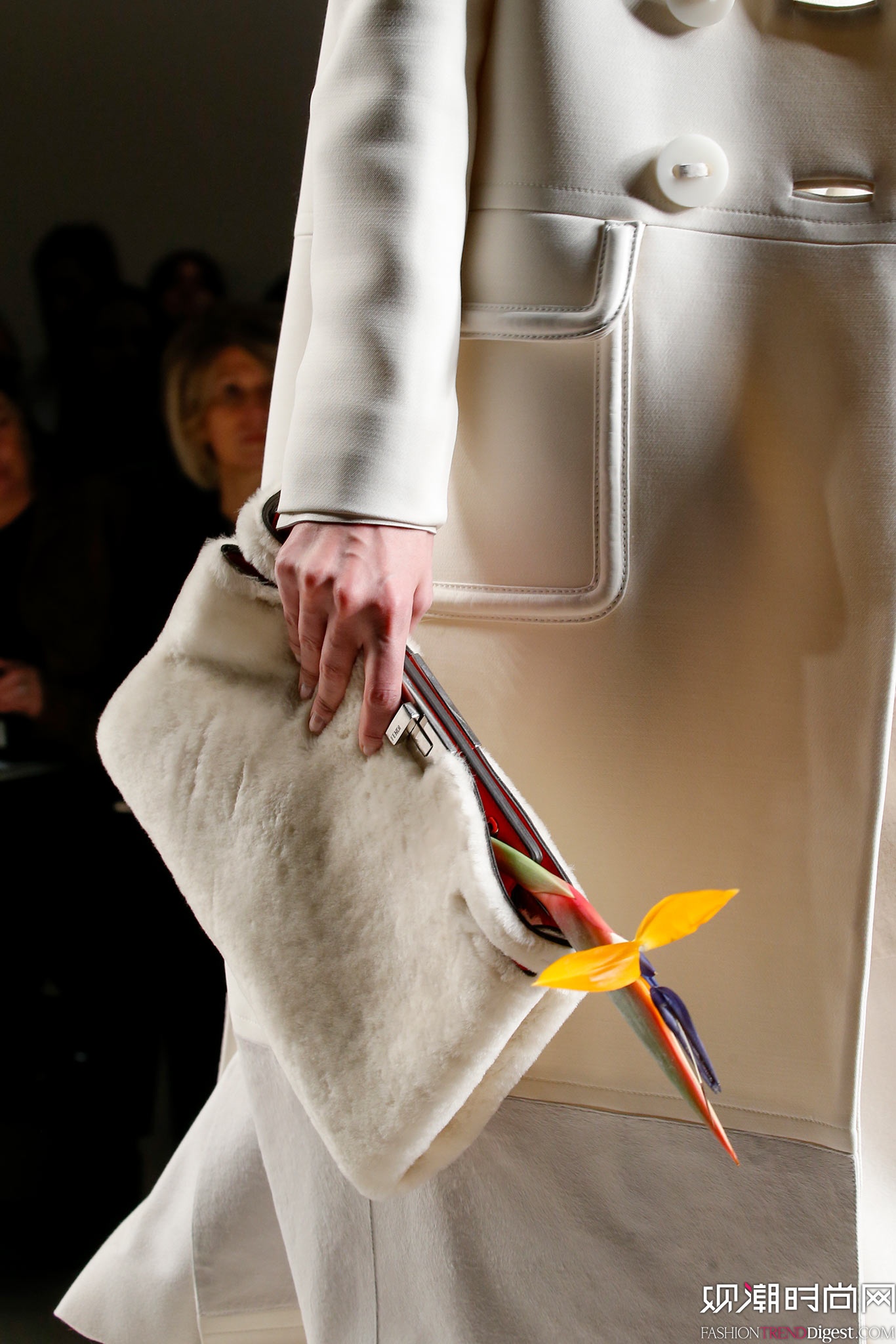 Fendi 2015�ﶬʱװ��ϵ���㳡����ͼƬ