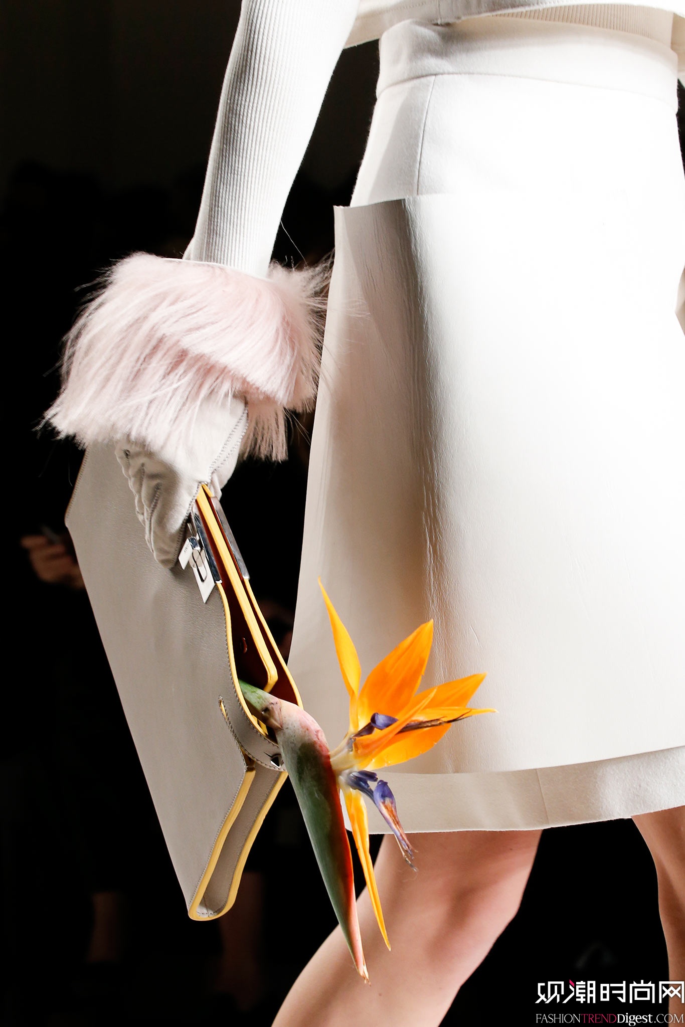 Fendi 2015�ﶬʱװ��ϵ���㳡����ͼƬ