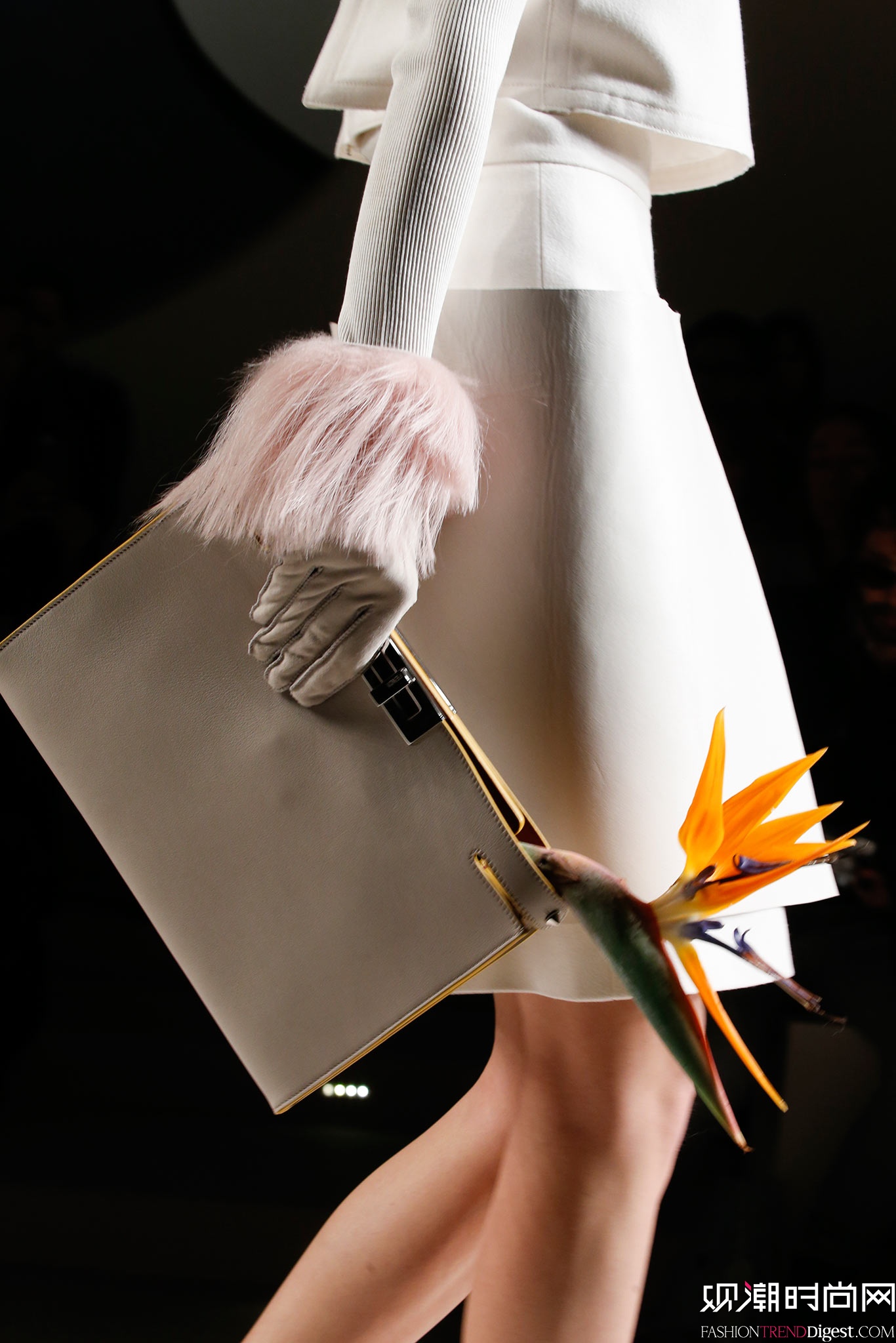 Fendi 2015�ﶬʱװ��ϵ���㳡����ͼƬ