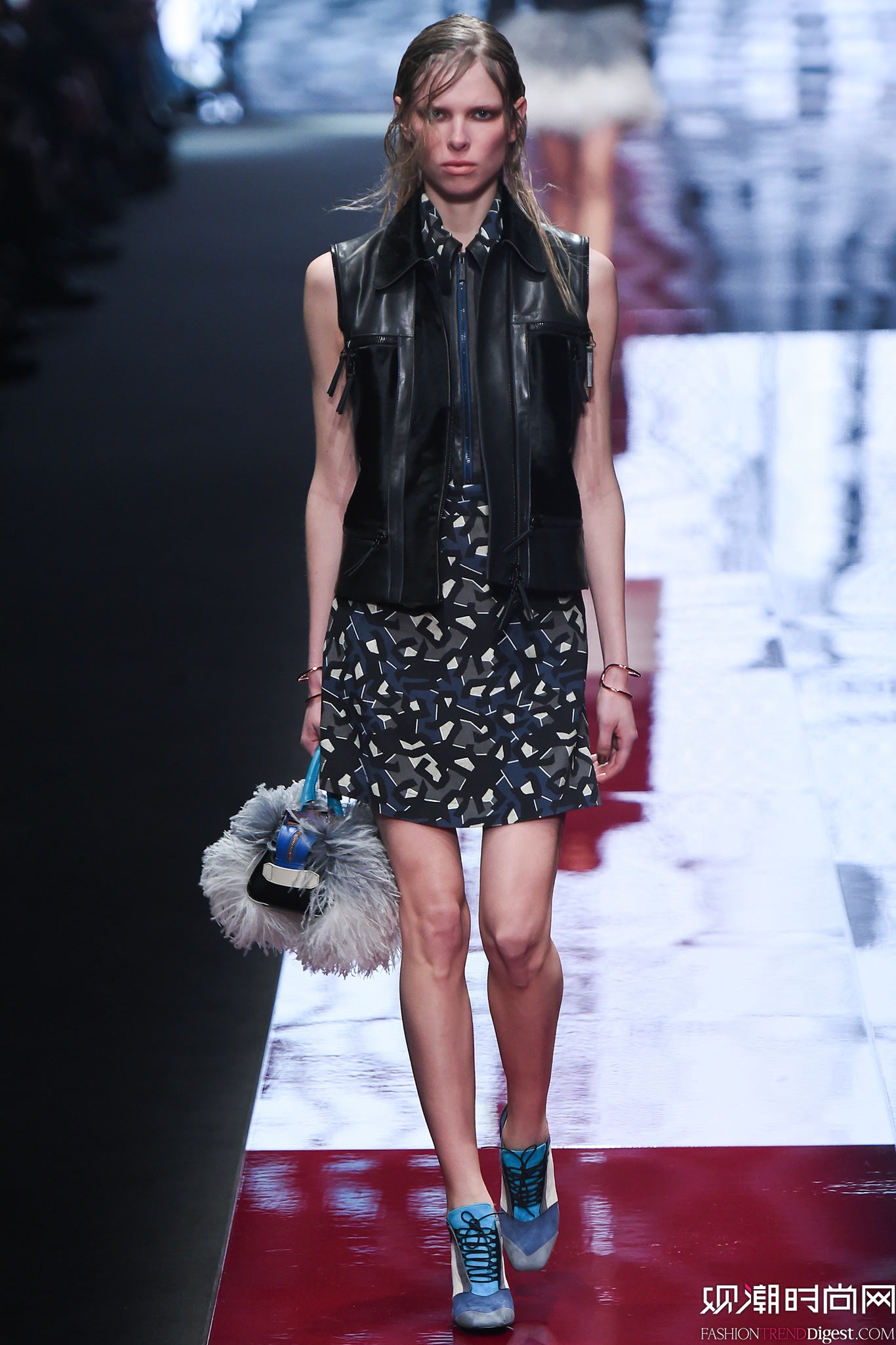 Just Cavalli 2015ﶬʱװϵ㳡ͼƬ