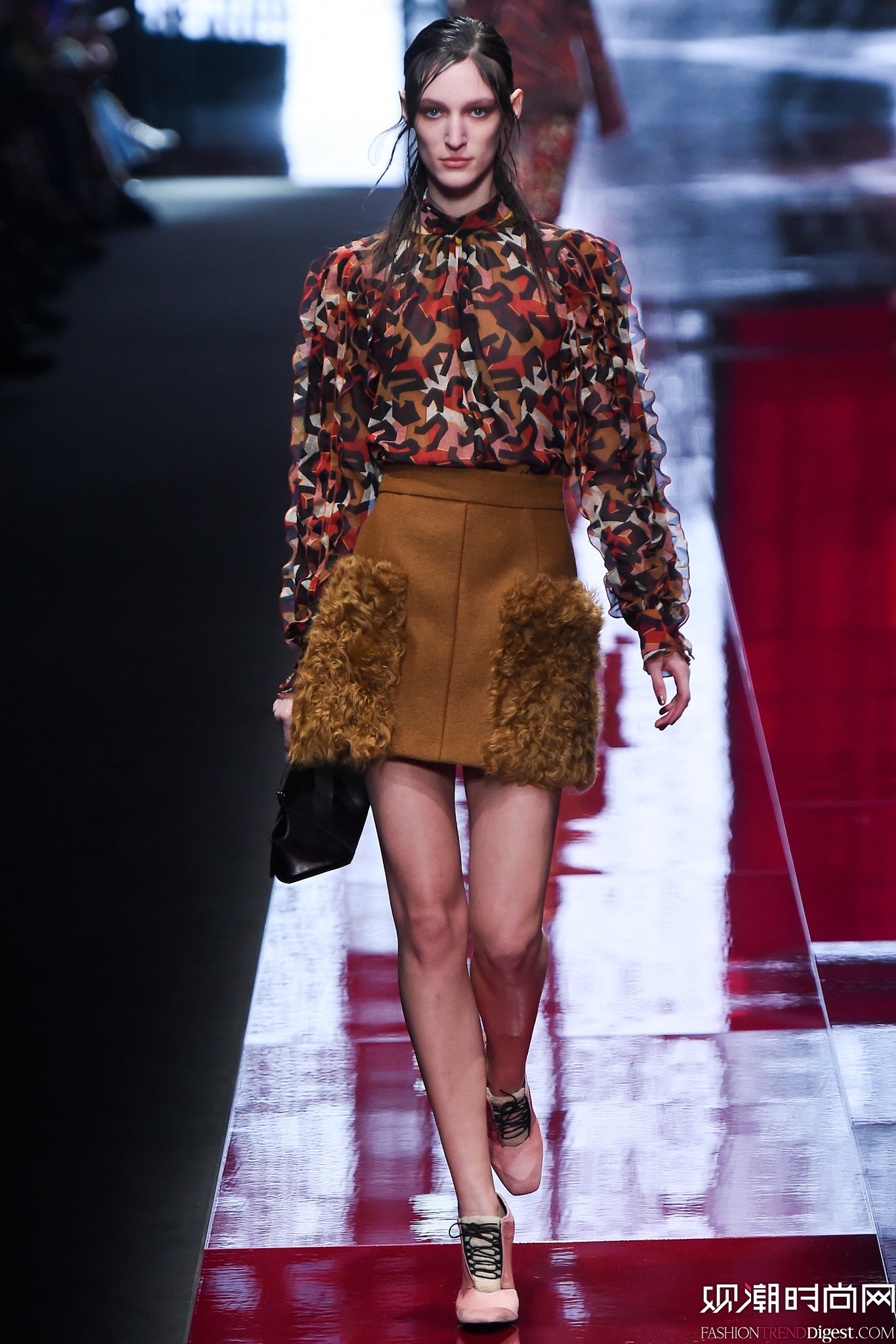 Just Cavalli 2015ﶬʱװϵ㳡ͼƬ