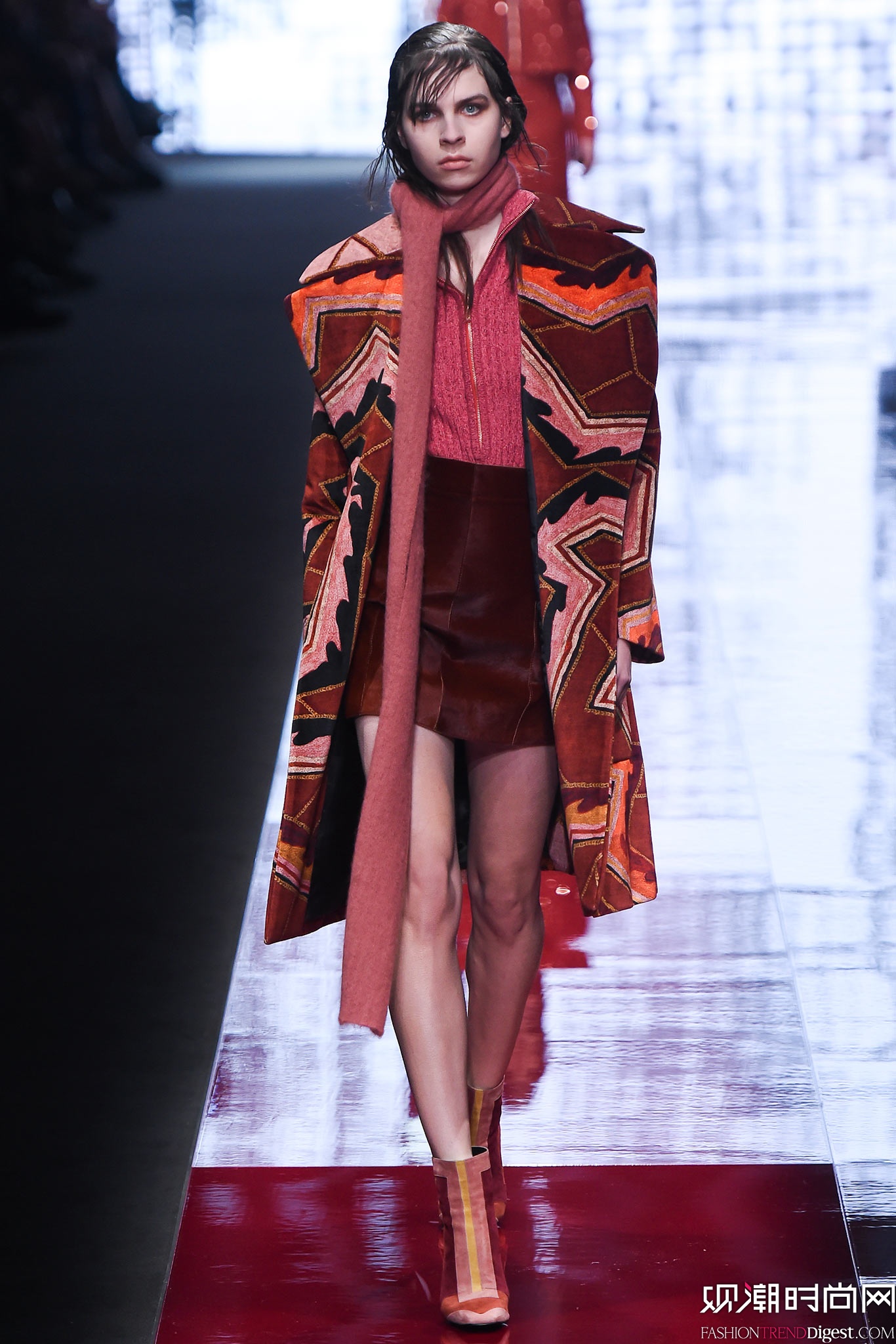 Just Cavalli 2015ﶬʱװϵ㳡ͼƬ