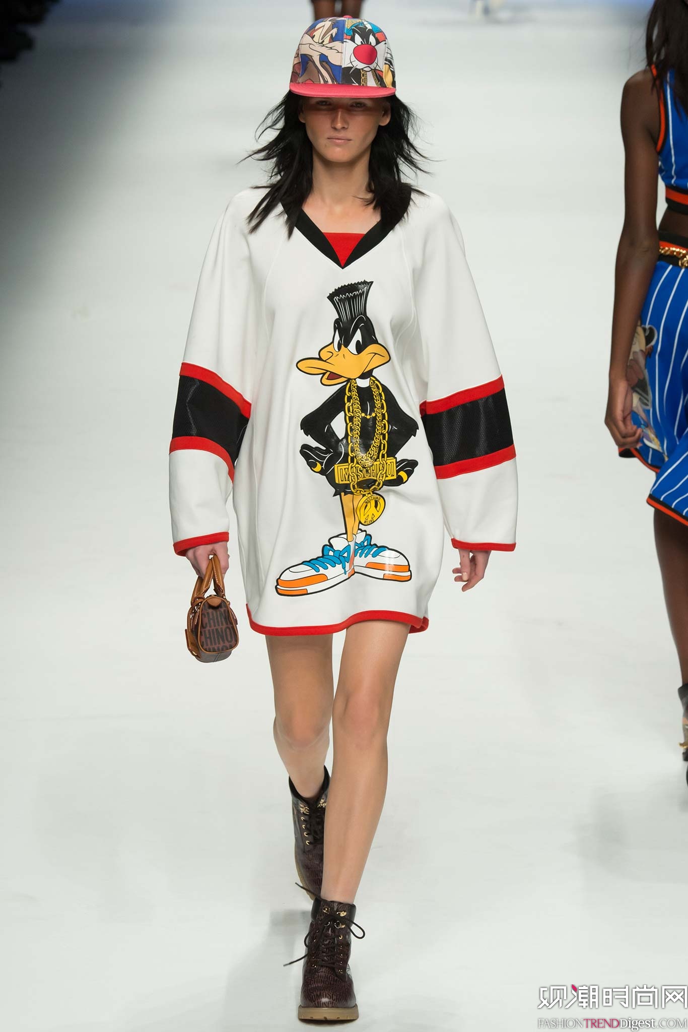 Moschino 2015ﶬŮװϵиͼƬ