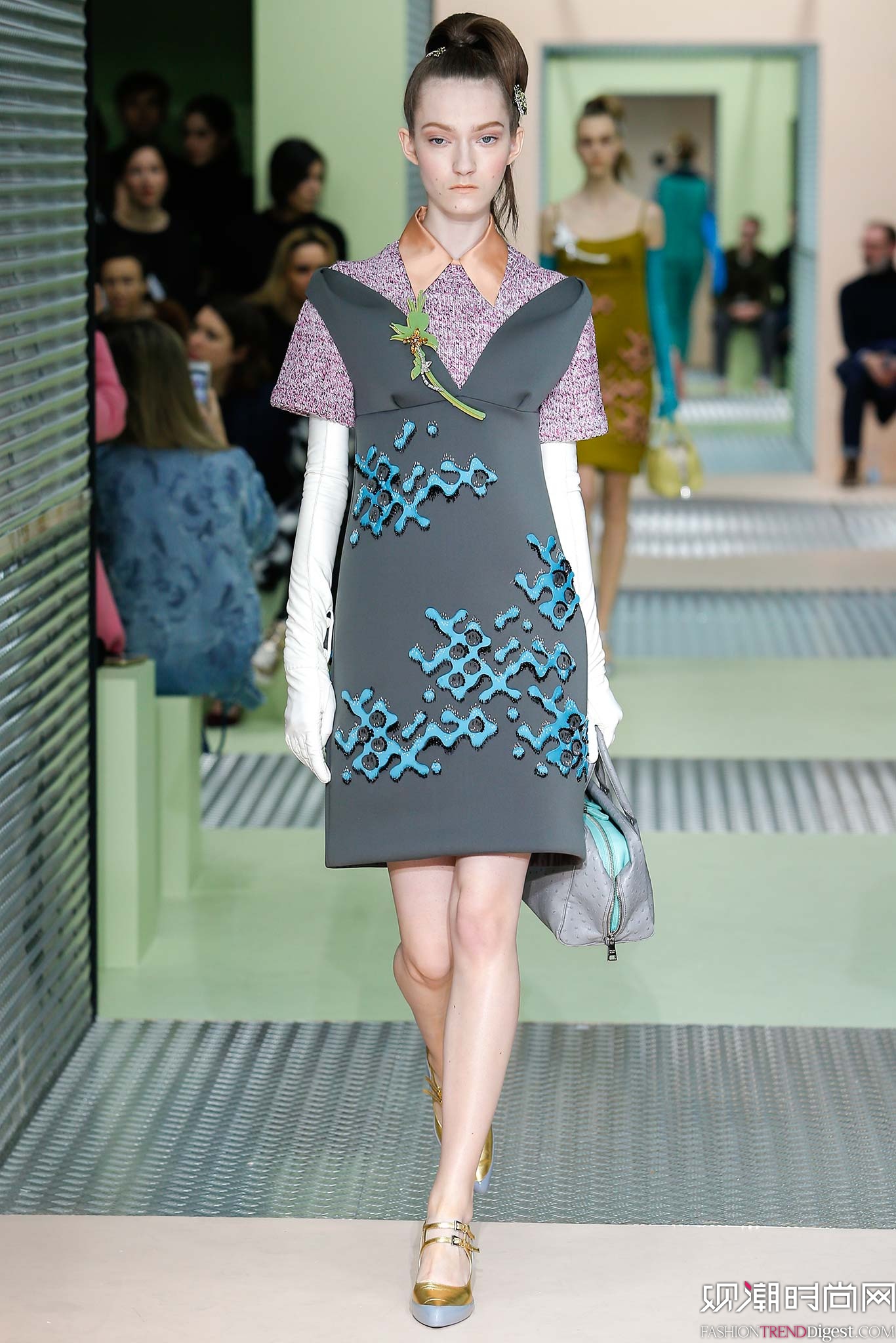 Prada 2015ﶬŮװϵ㳡ͼƬ