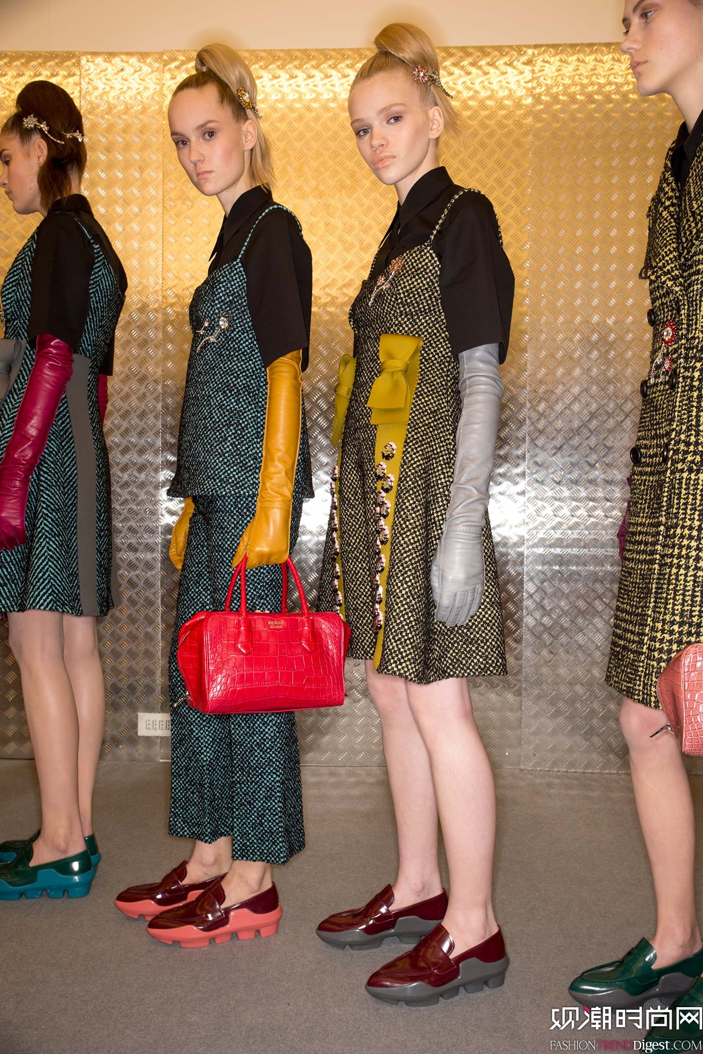 Prada 2015ﶬŮװϵ㳡ͼƬ