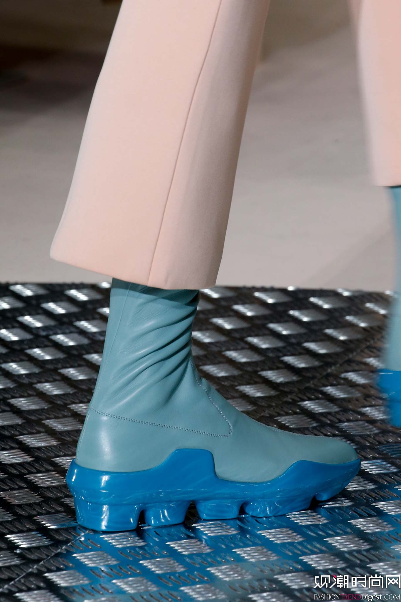 Prada 2015ﶬŮװϵ㳡ͼƬ