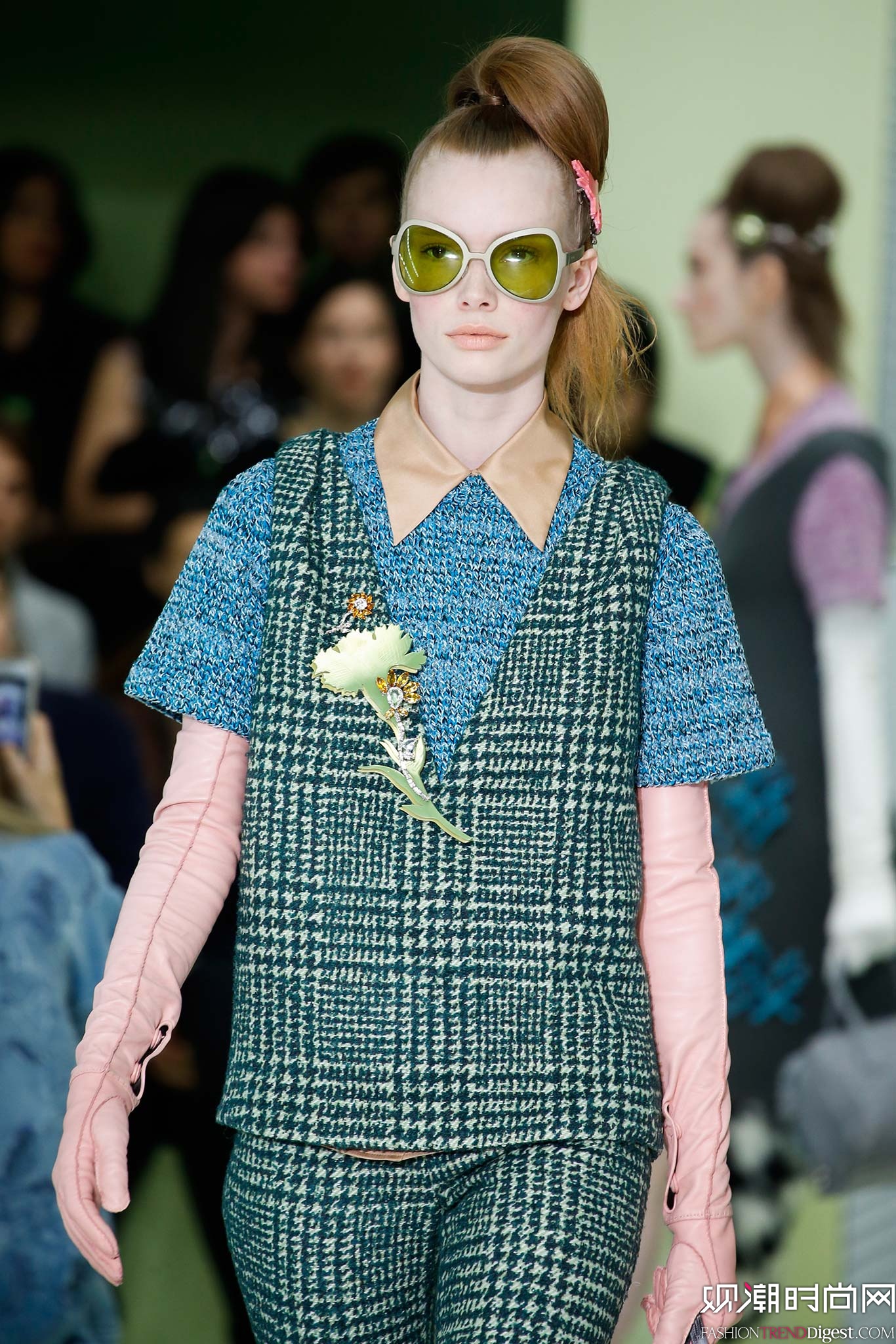 Prada 2015ﶬŮװϵ㳡ͼƬ