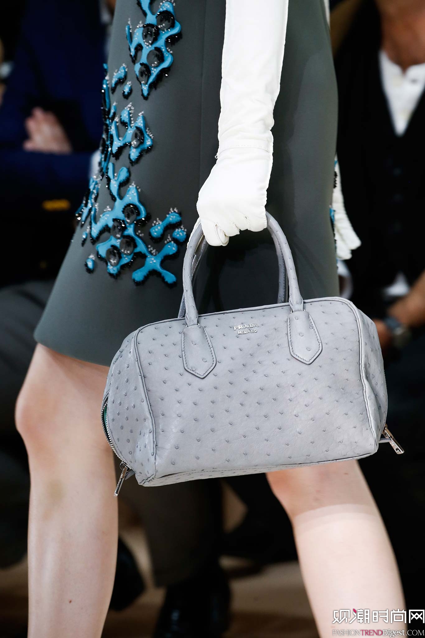 Prada 2015ﶬŮװϵ㳡ͼƬ