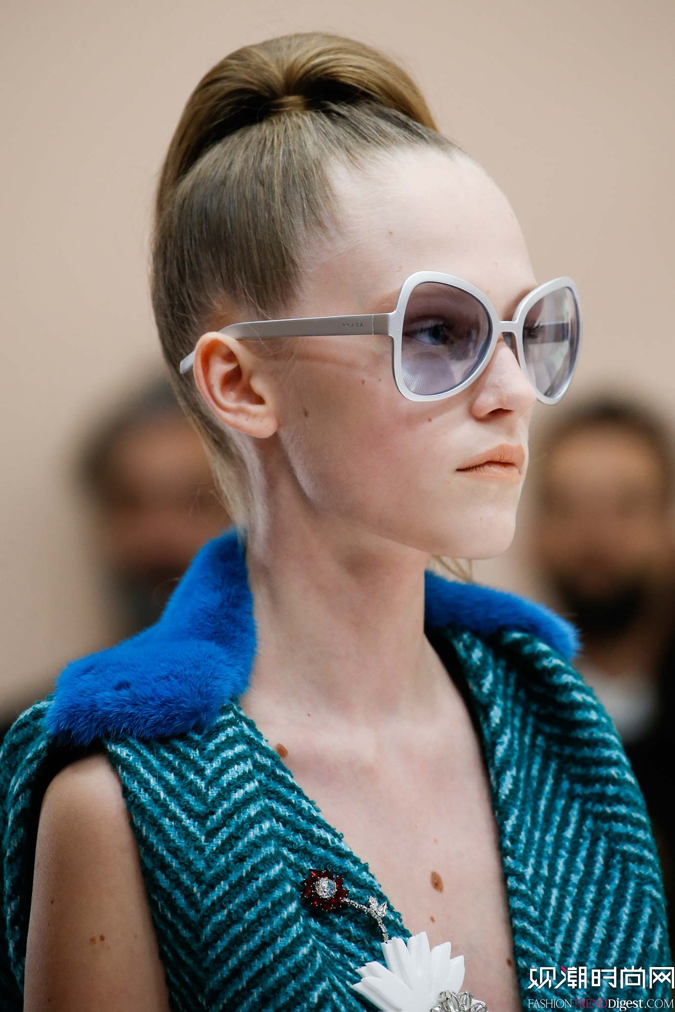 Prada 2015ﶬŮװϵ㳡ͼƬ