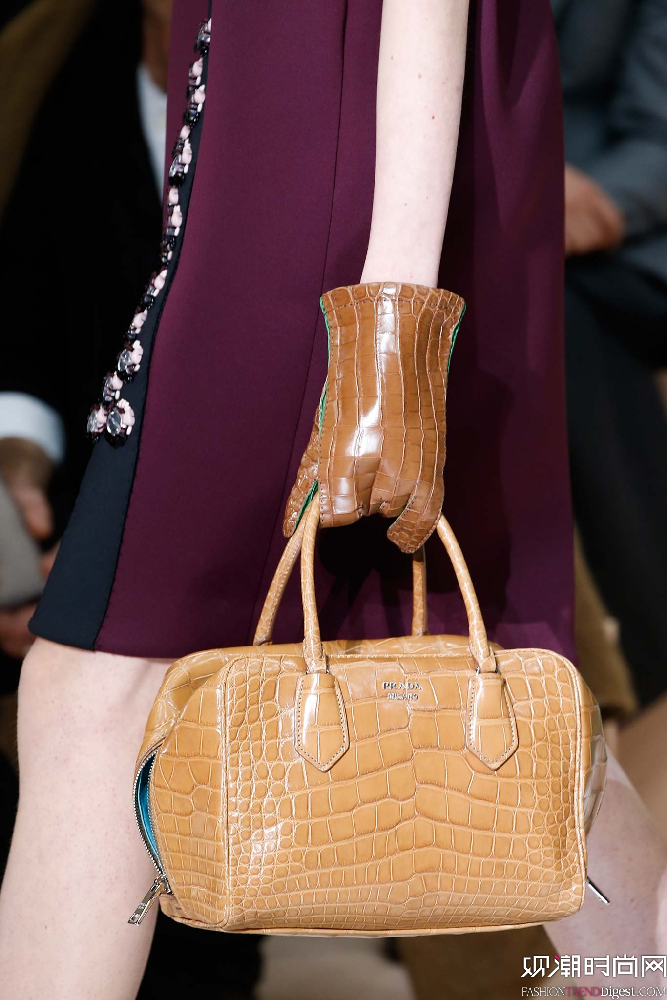 Prada 2015ﶬŮװϵ㳡ͼƬ