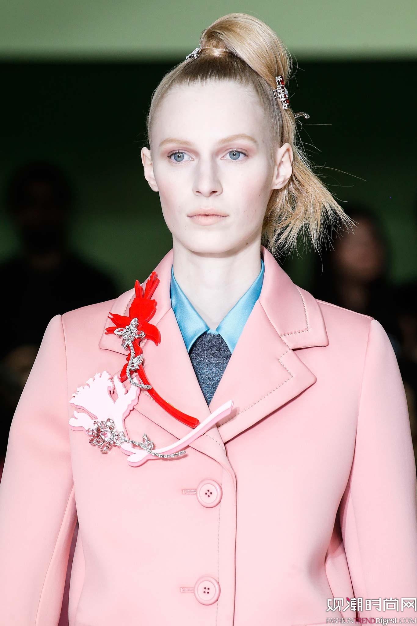 Prada 2015ﶬŮװϵ㳡ͼƬ