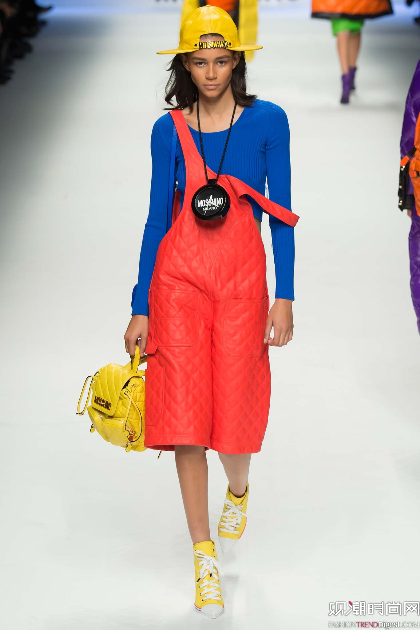 Moschino 2015ﶬŮװϵиͼƬ