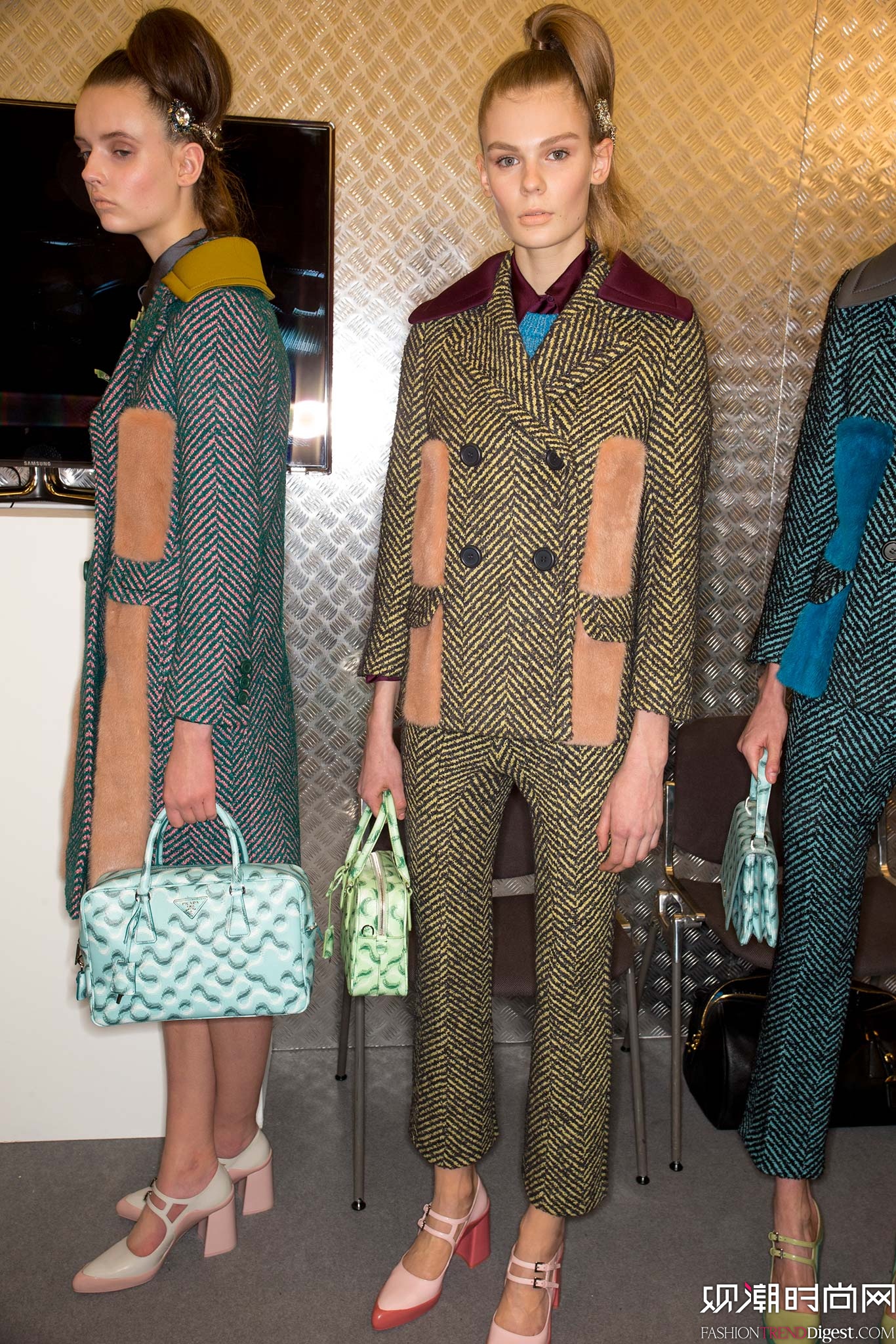 Prada 2015ﶬŮװϵ㳡ͼƬ