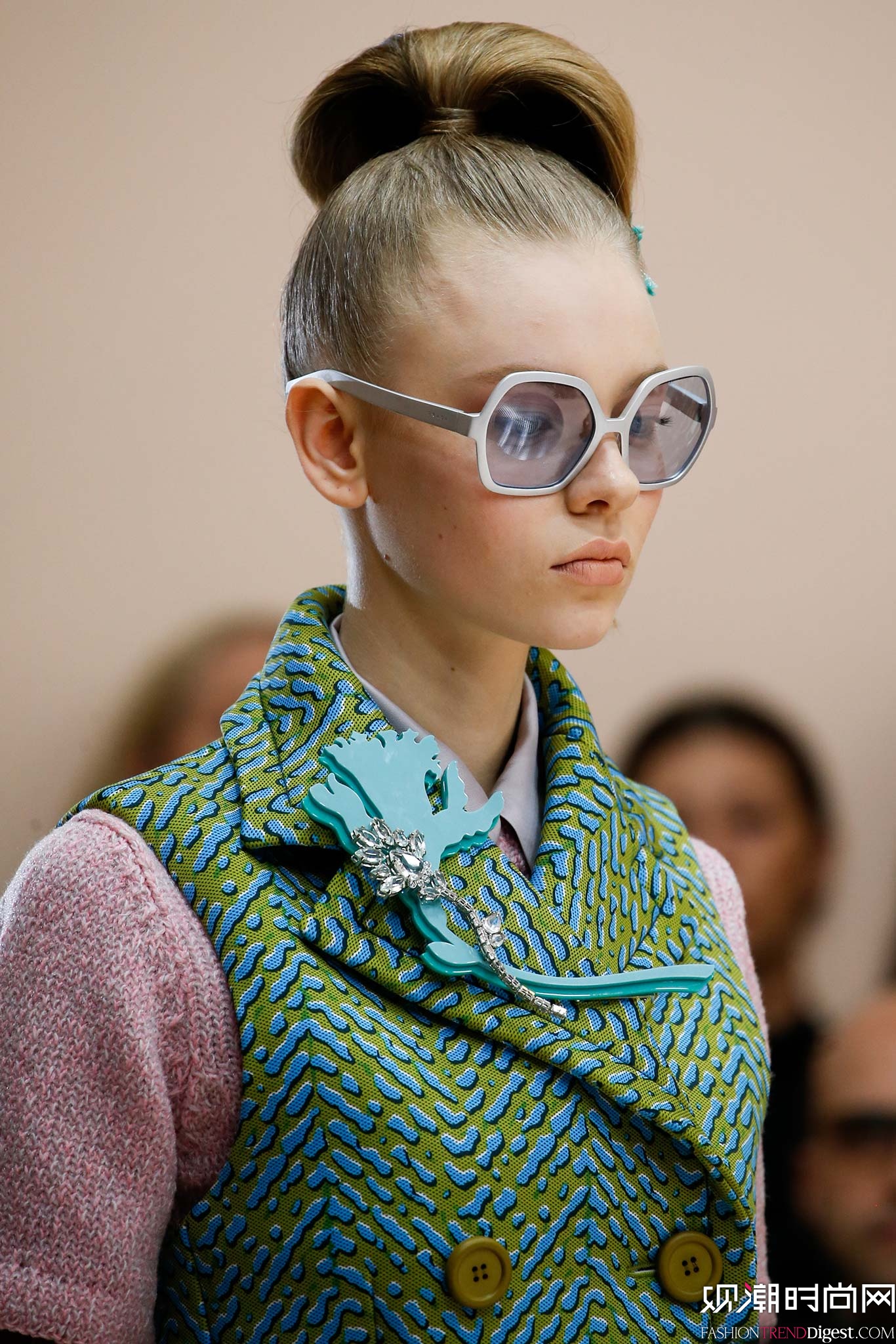 Prada 2015ﶬŮװϵ㳡ͼƬ