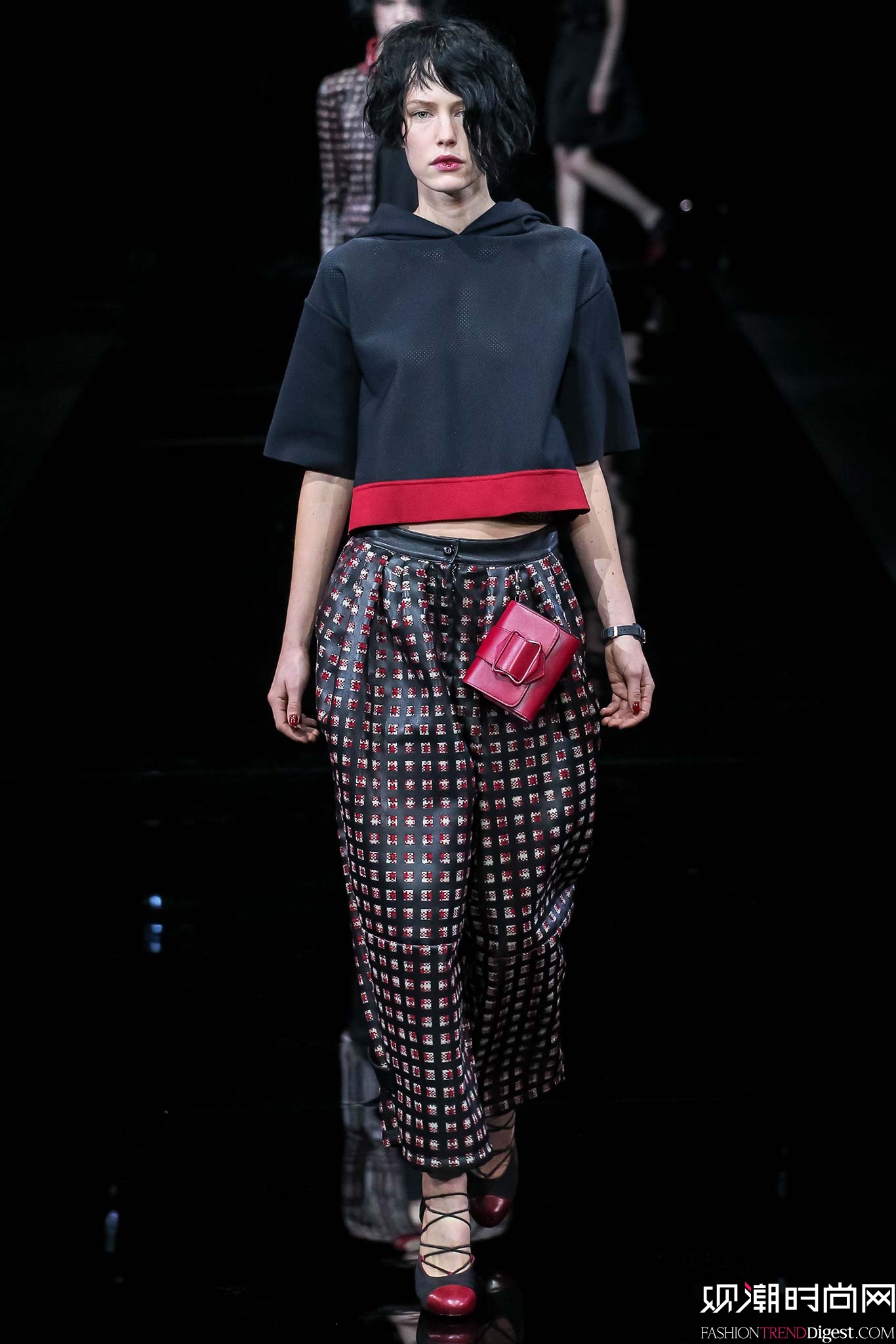 Emporio Armani 2015ﶬʱװϵ㳡ͼƬ