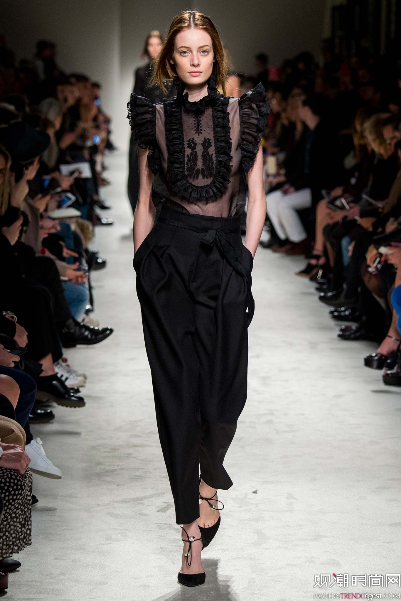 Philosophy di Lorenzo Serafini 2015ﶬʱװϵ㳡ͼƬ