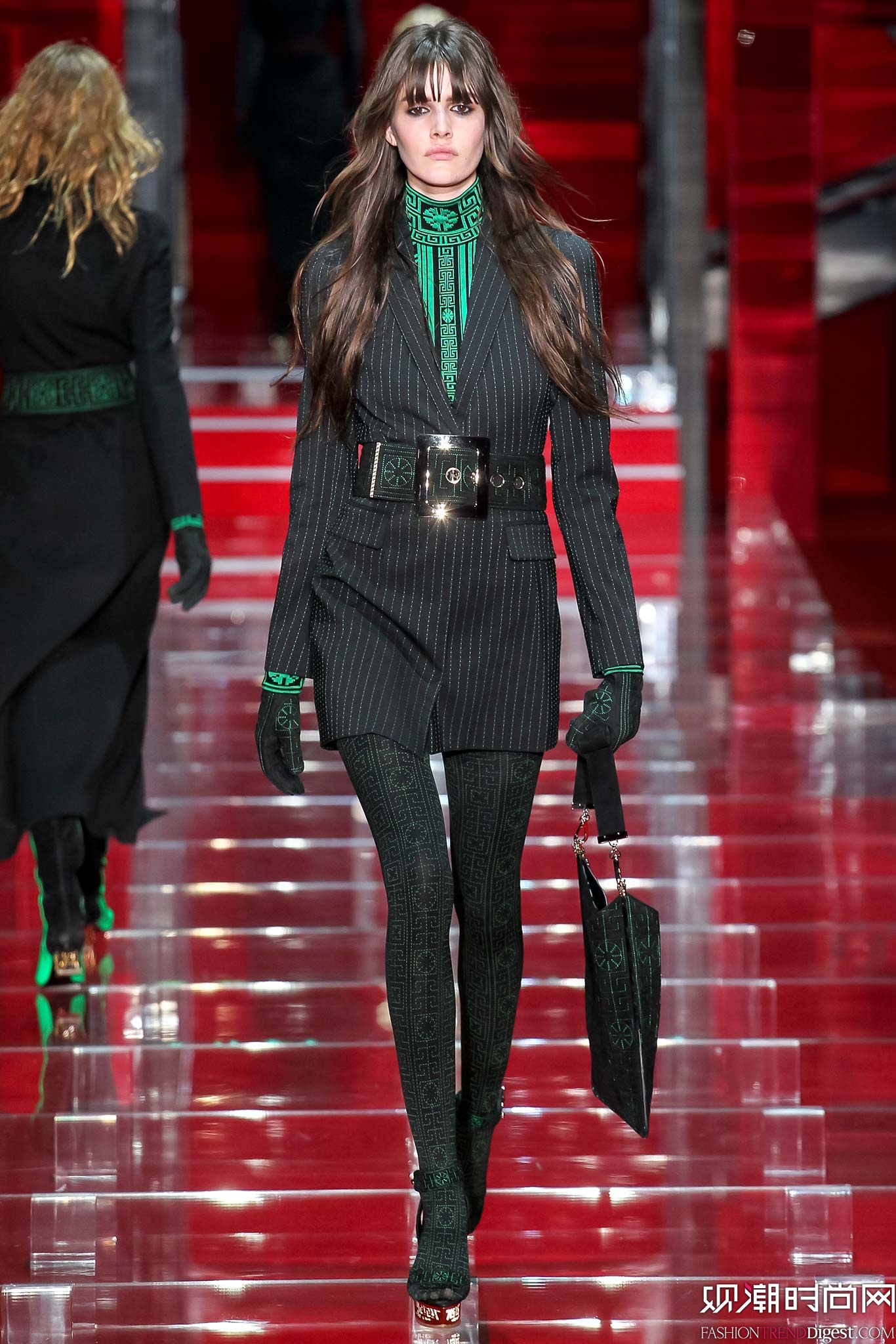 Versace 2015ﶬʱװϵ㳡ͼƬ