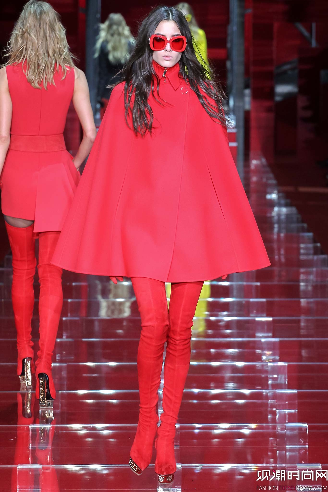 Versace 2015ﶬʱװϵ㳡ͼƬ