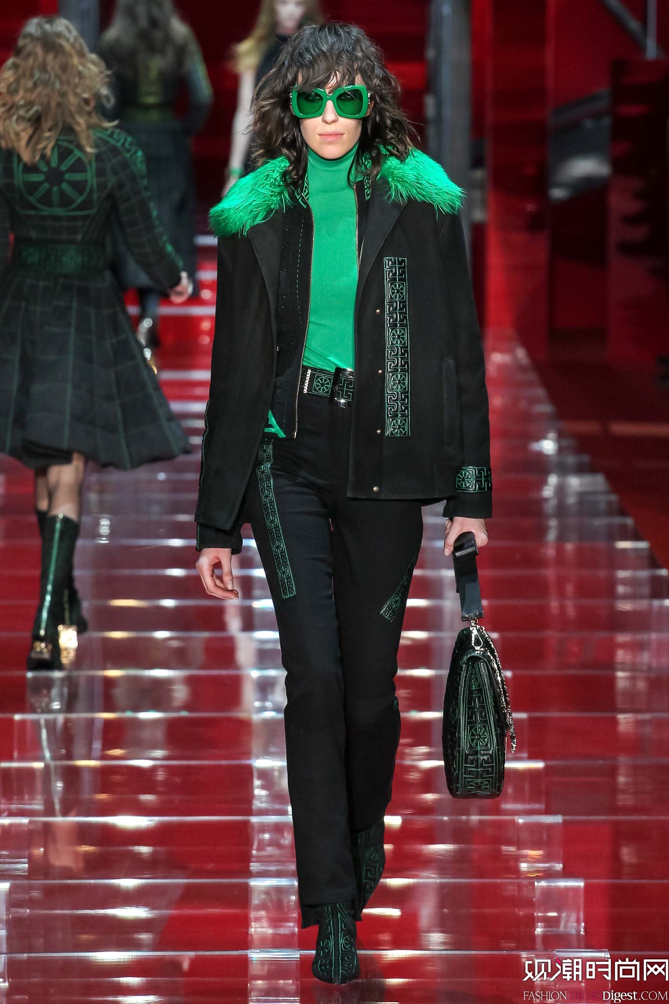 Versace 2015ﶬʱװϵ㳡ͼƬ