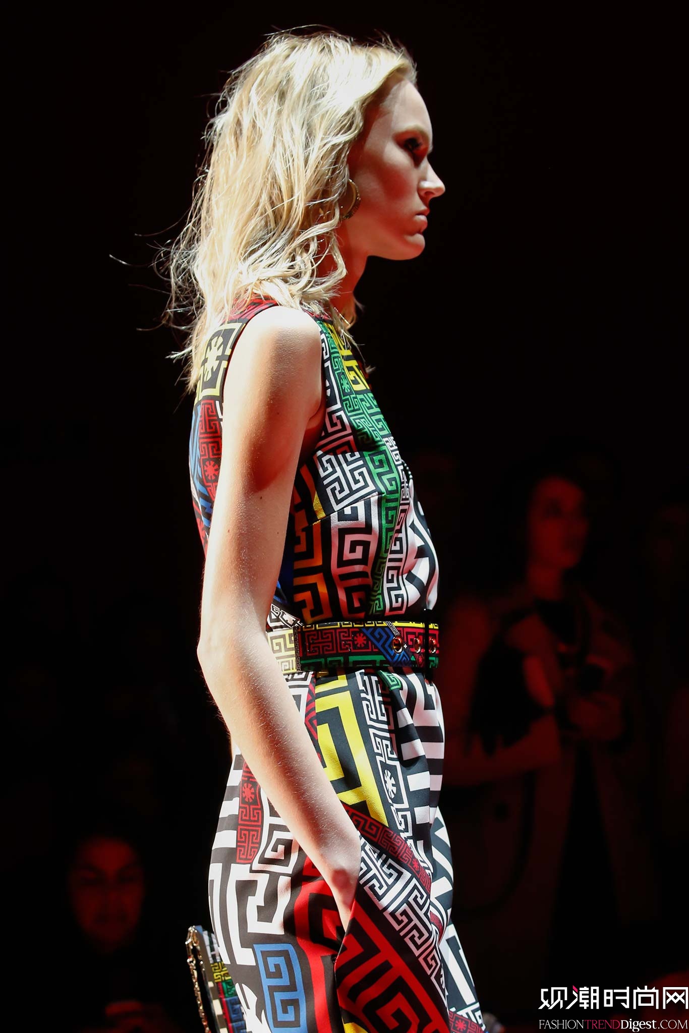 Versace 2015ﶬʱװϵ㳡ͼƬ