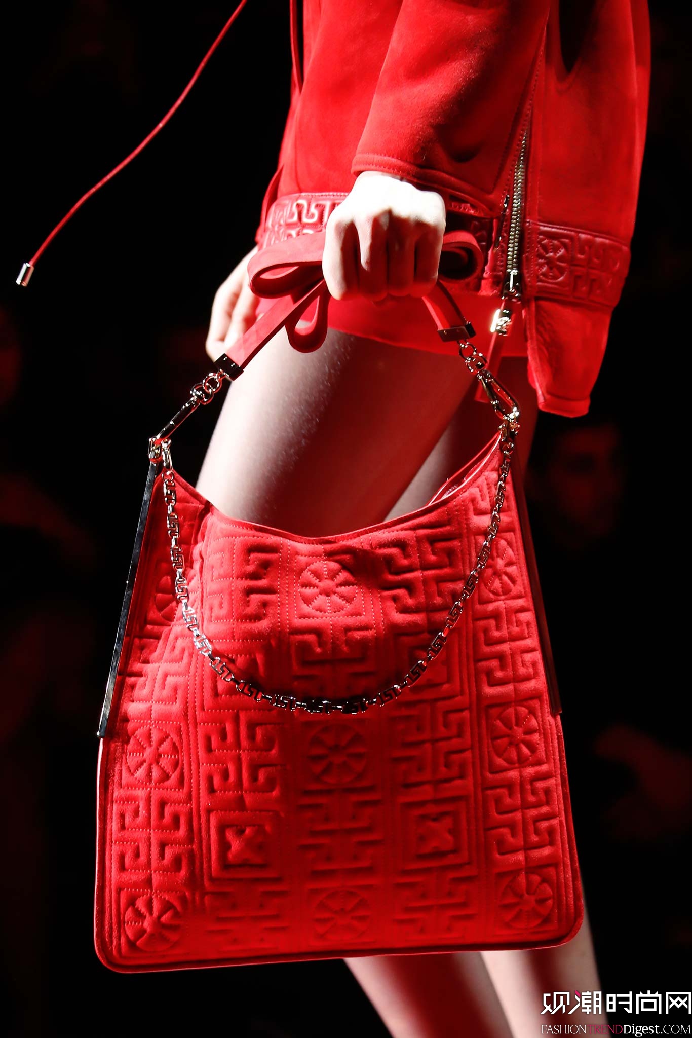 Versace 2015ﶬʱװϵ㳡ͼƬ