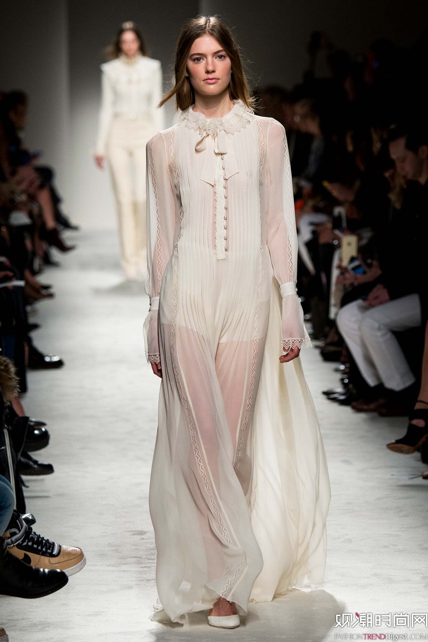 Philosophy di Lorenzo Serafini 2015ﶬʱװϵ㳡ͼƬ