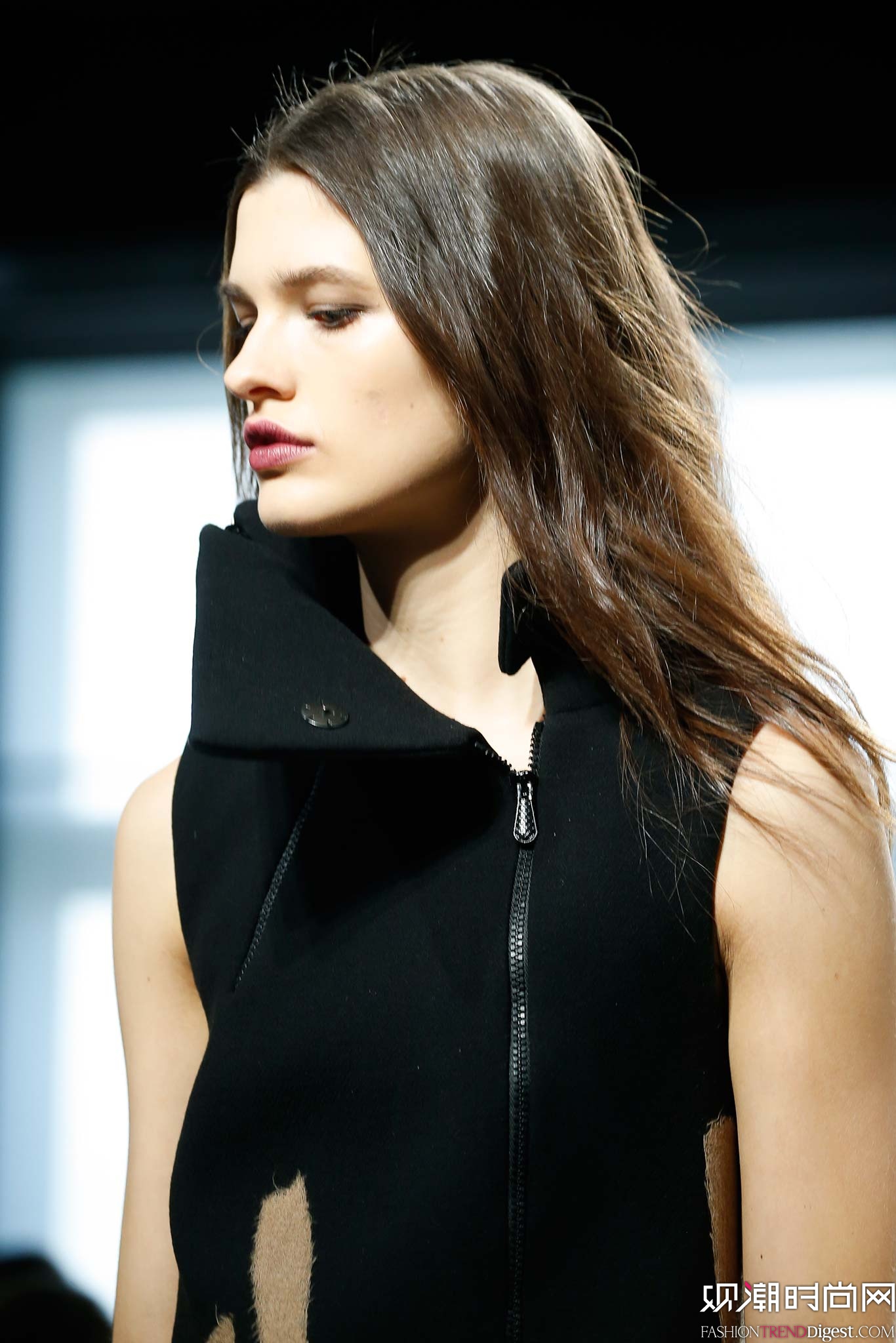 Bottega Veneta 2015�ﶬʱװ��ϵ���㳡����ͼƬ