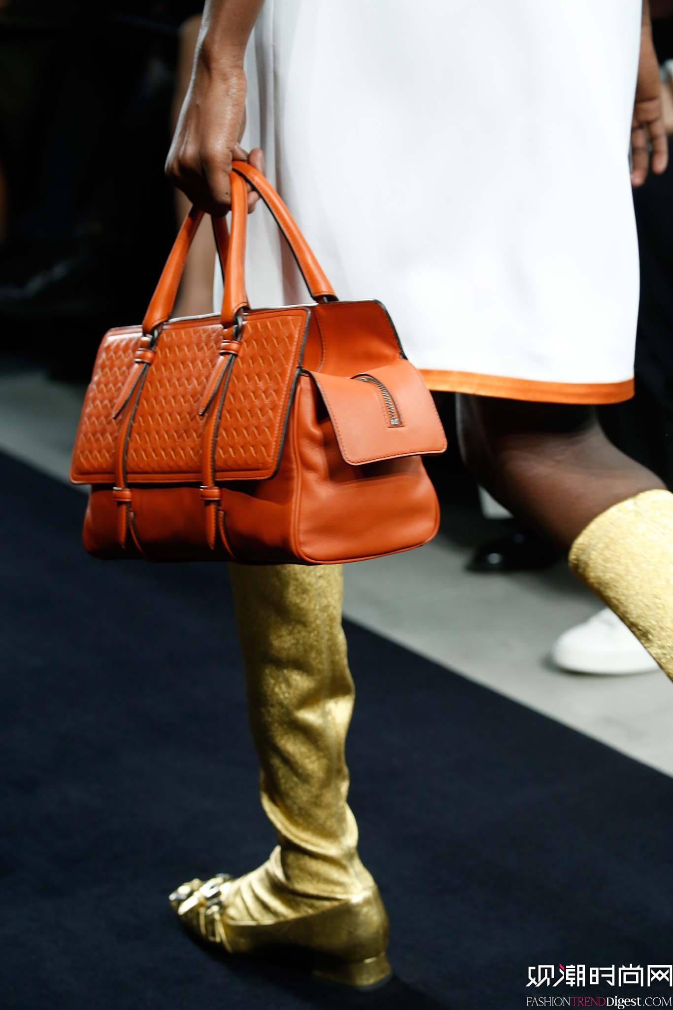 Bottega Veneta 2015�ﶬʱװ��ϵ���㳡����ͼƬ