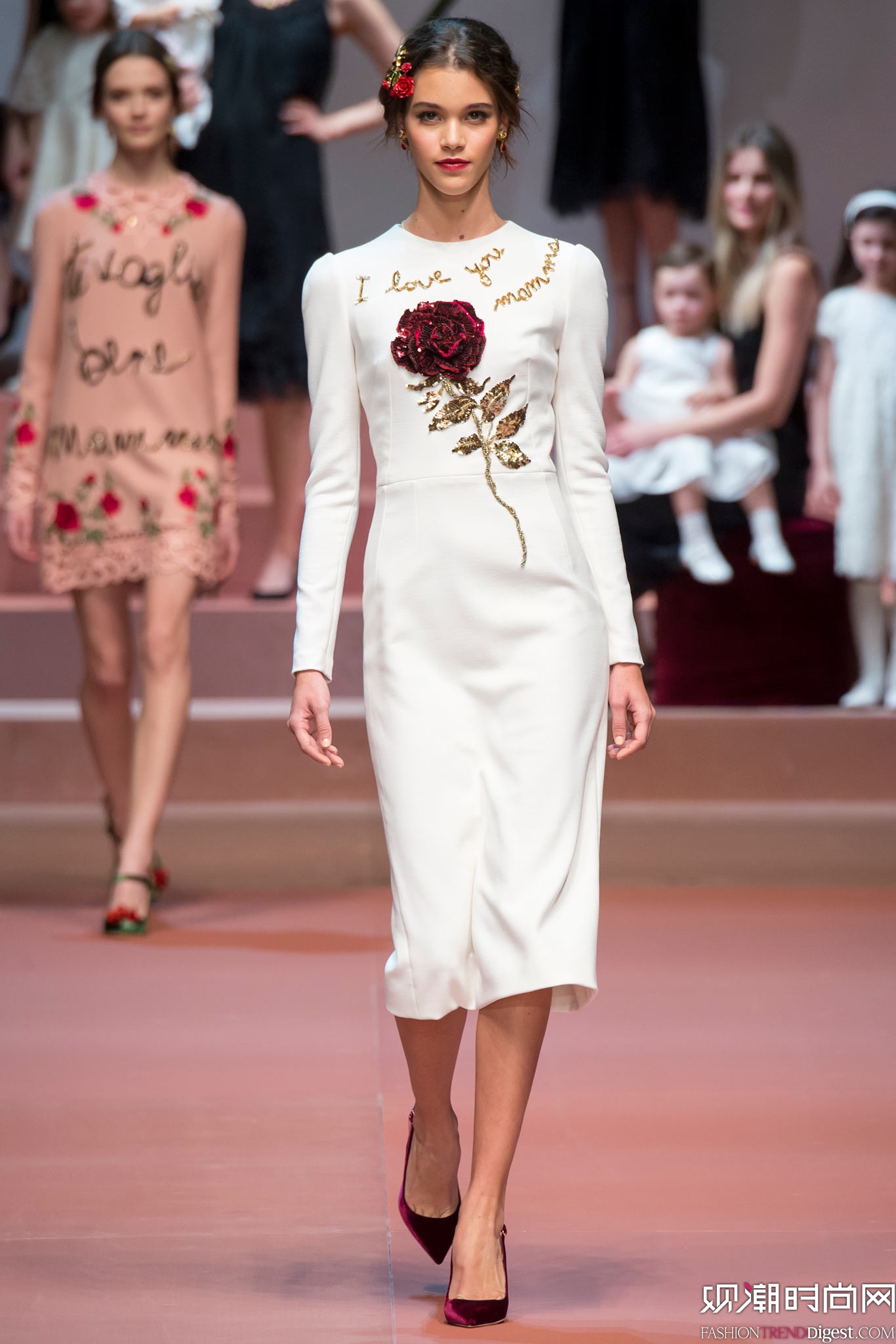 Dolce & Gabbana 2015�ﶬʱװ��ϵ���㳡����ͼƬ