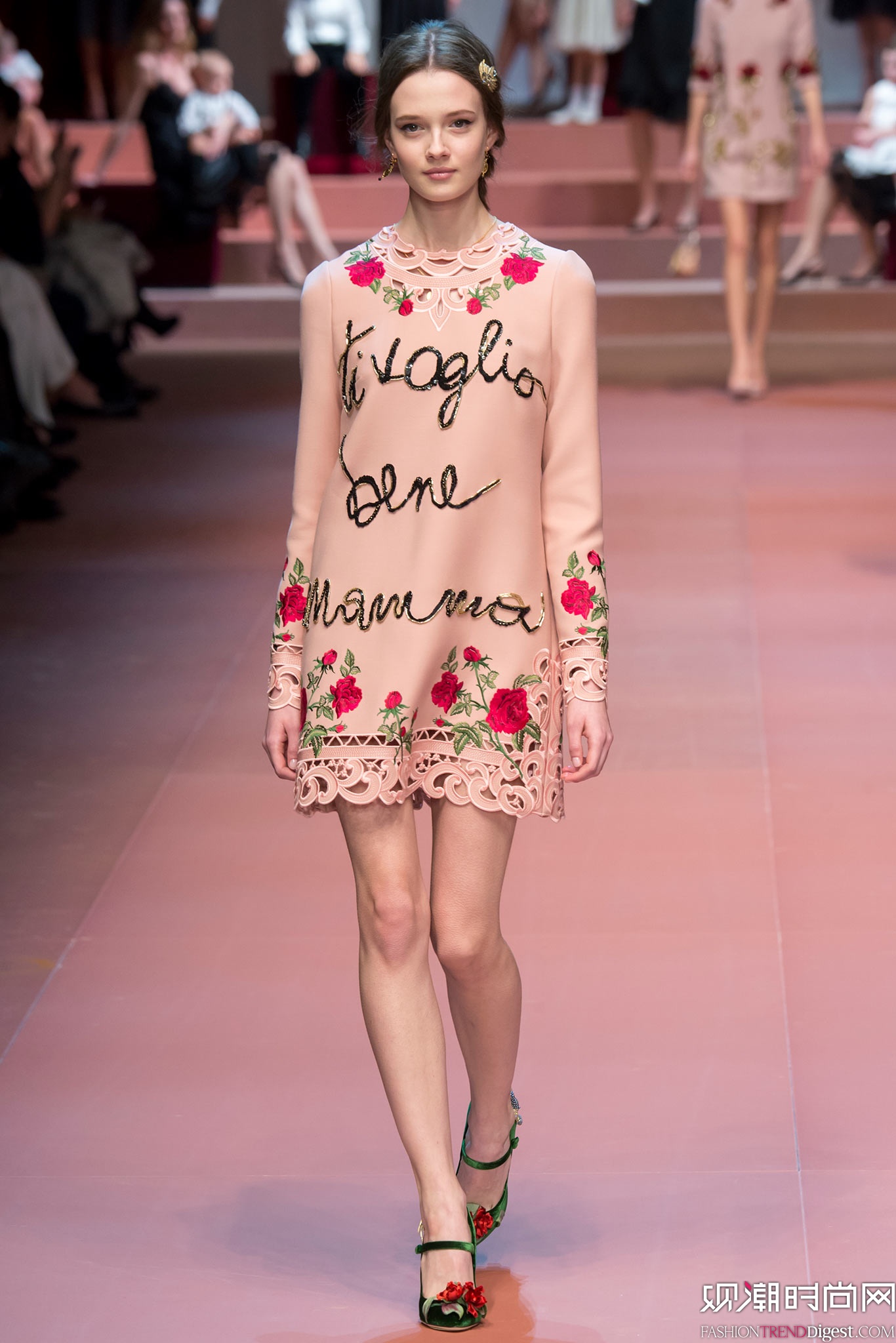 Dolce & Gabbana 2015�ﶬʱװ��ϵ���㳡����ͼƬ