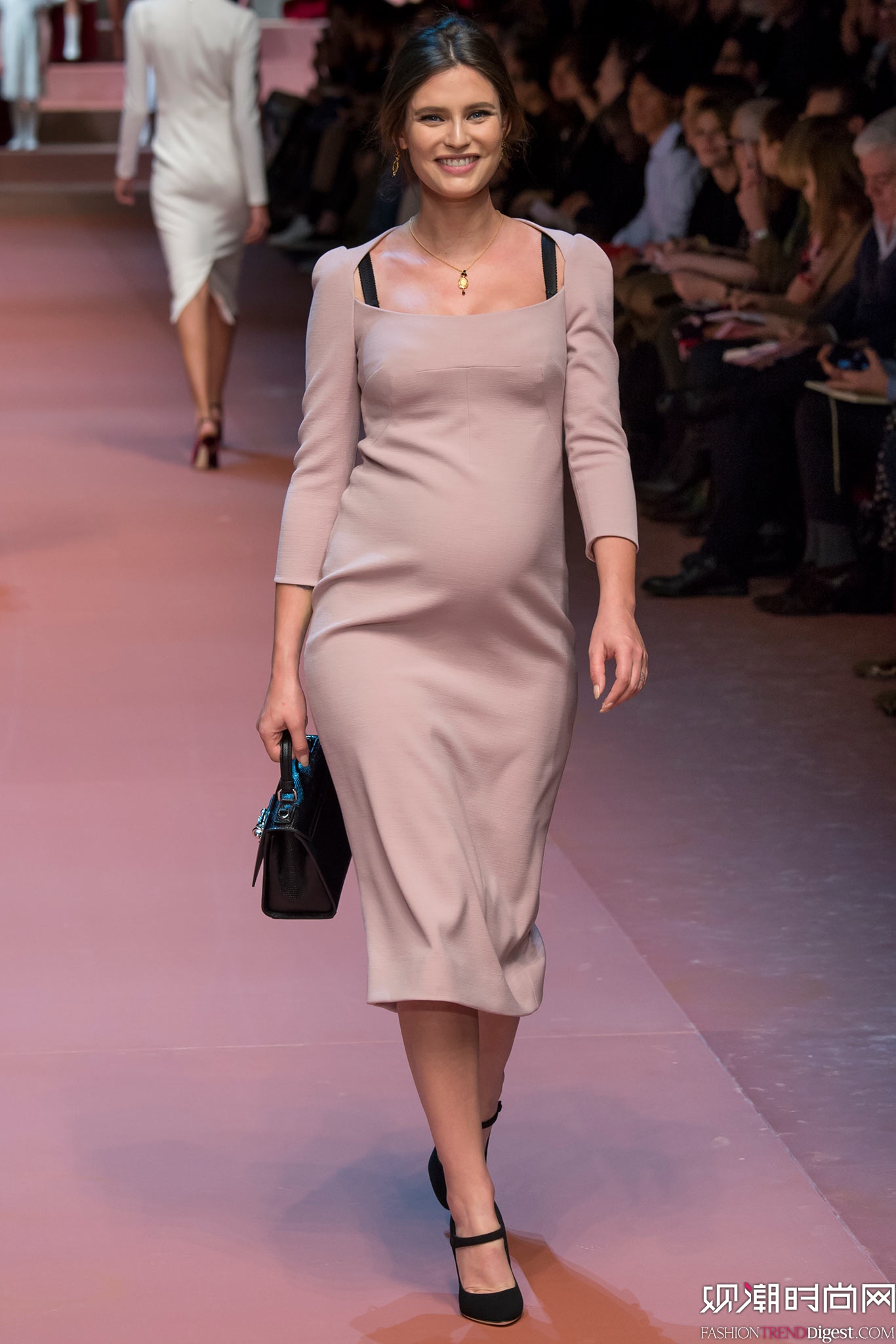 Dolce & Gabbana 2015�ﶬʱװ��ϵ���㳡����ͼƬ