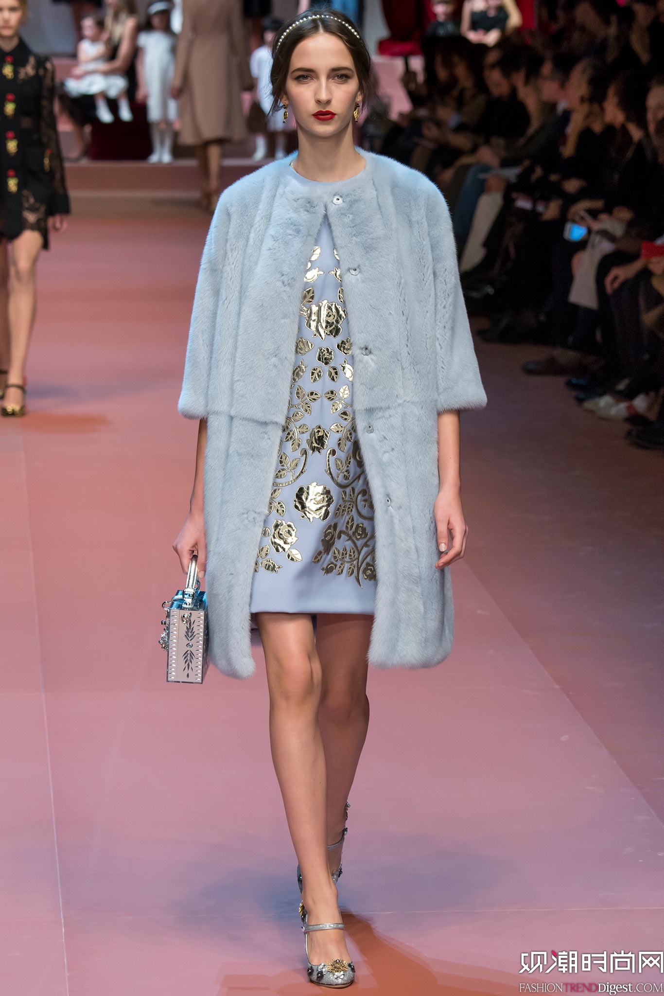 Dolce & Gabbana 2015�ﶬʱװ��ϵ���㳡����ͼƬ