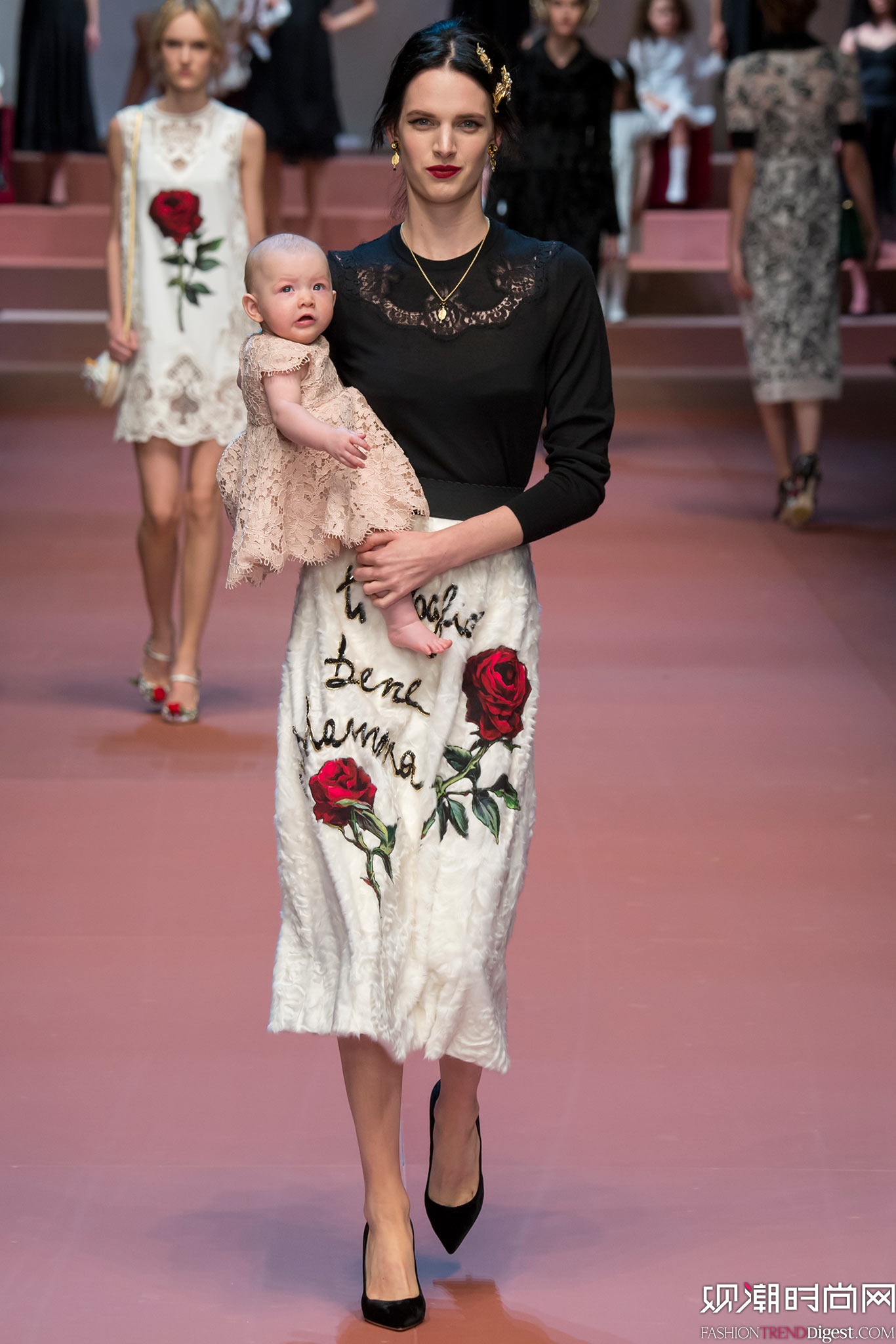 Dolce & Gabbana 2015�ﶬʱװ��ϵ���㳡����ͼƬ