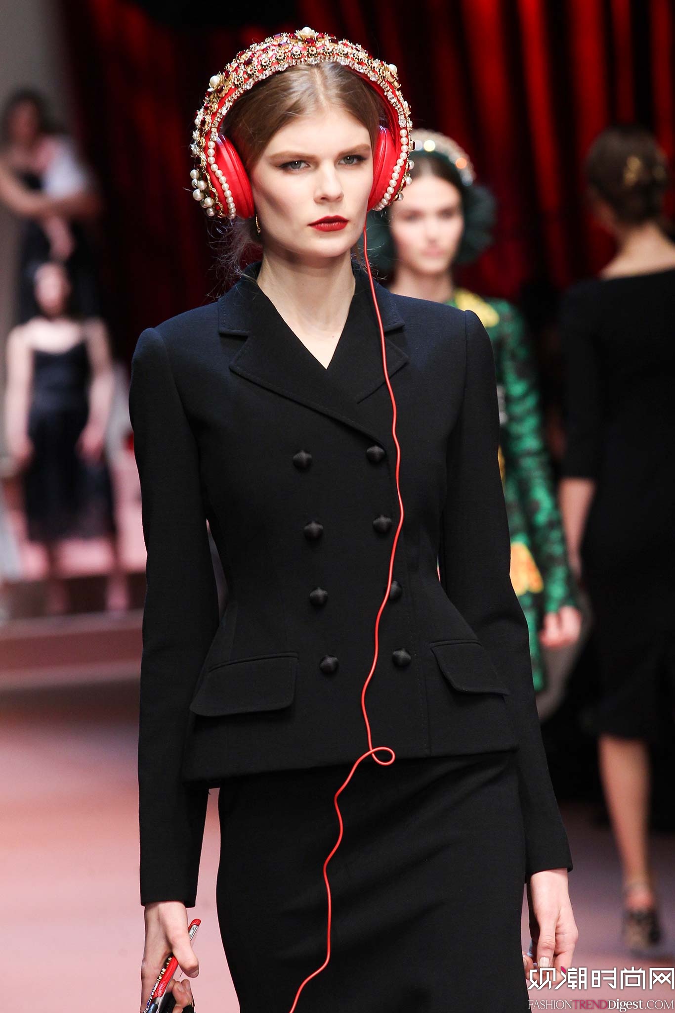 Dolce & Gabbana 2015�ﶬʱװ��ϵ���㳡����ͼƬ