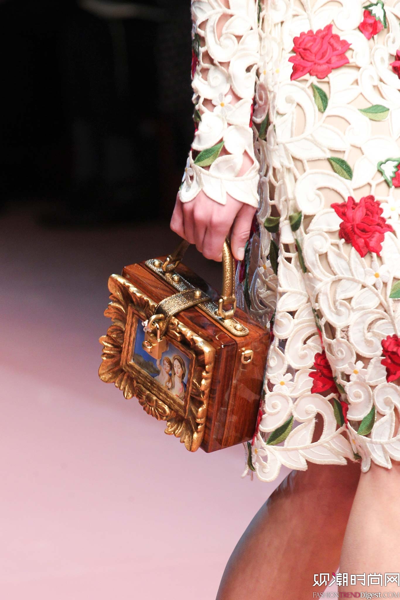 Dolce & Gabbana 2015�ﶬʱװ��ϵ���㳡����ͼƬ