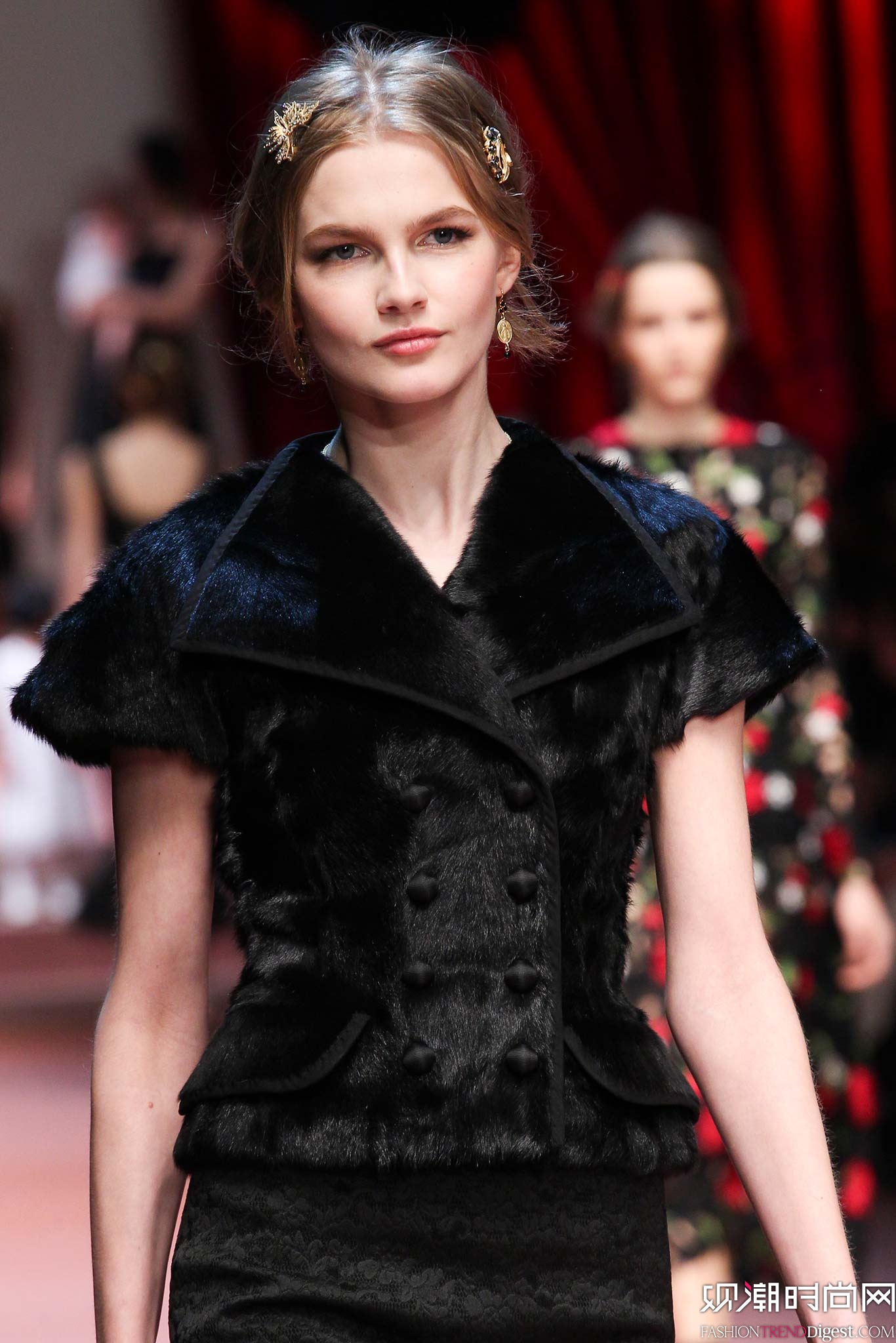 Dolce & Gabbana 2015�ﶬʱװ��ϵ���㳡����ͼƬ