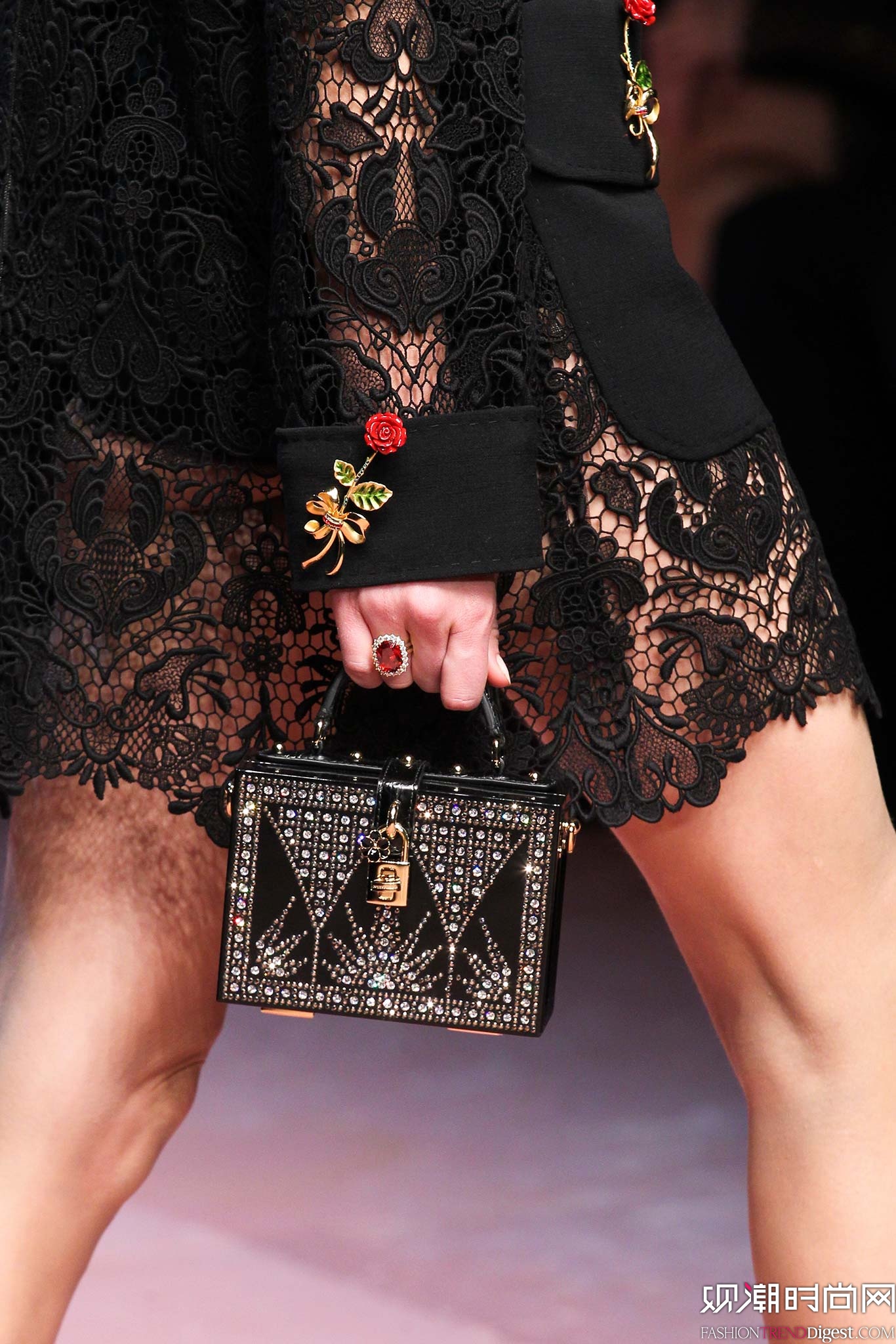 Dolce & Gabbana 2015�ﶬʱװ��ϵ���㳡����ͼƬ