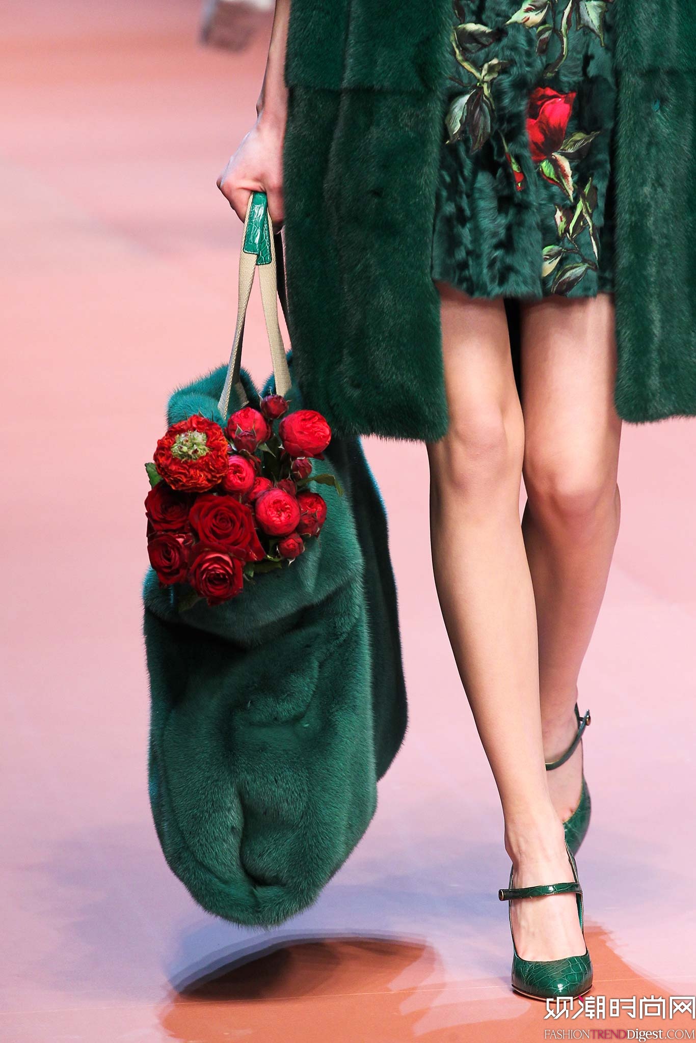 Dolce & Gabbana 2015�ﶬʱװ��ϵ���㳡����ͼƬ