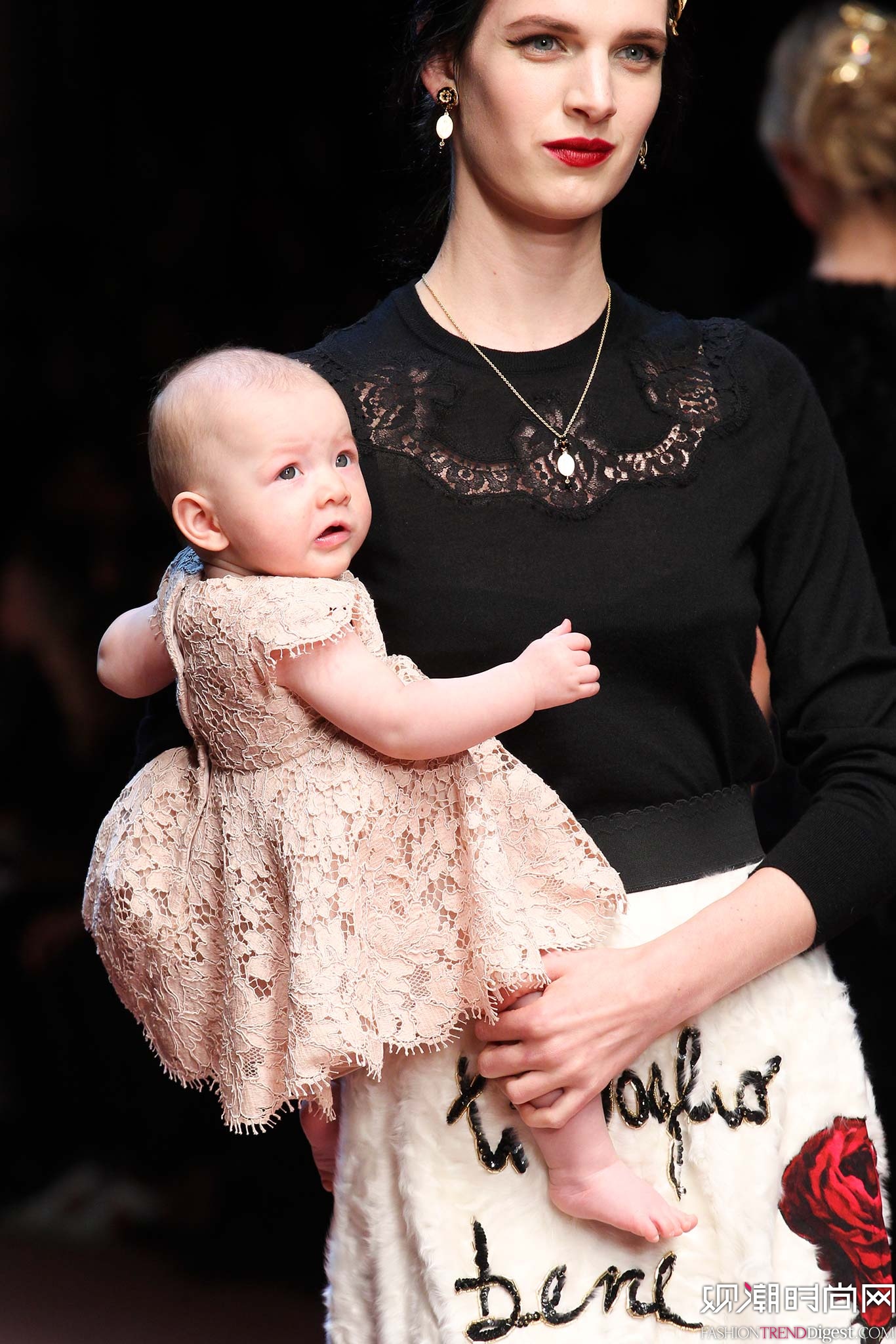 Dolce & Gabbana 2015�ﶬʱװ��ϵ���㳡����ͼƬ