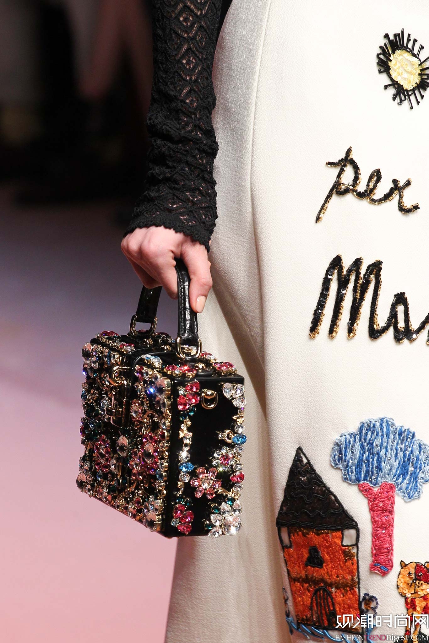 Dolce & Gabbana 2015�ﶬʱװ��ϵ���㳡����ͼƬ