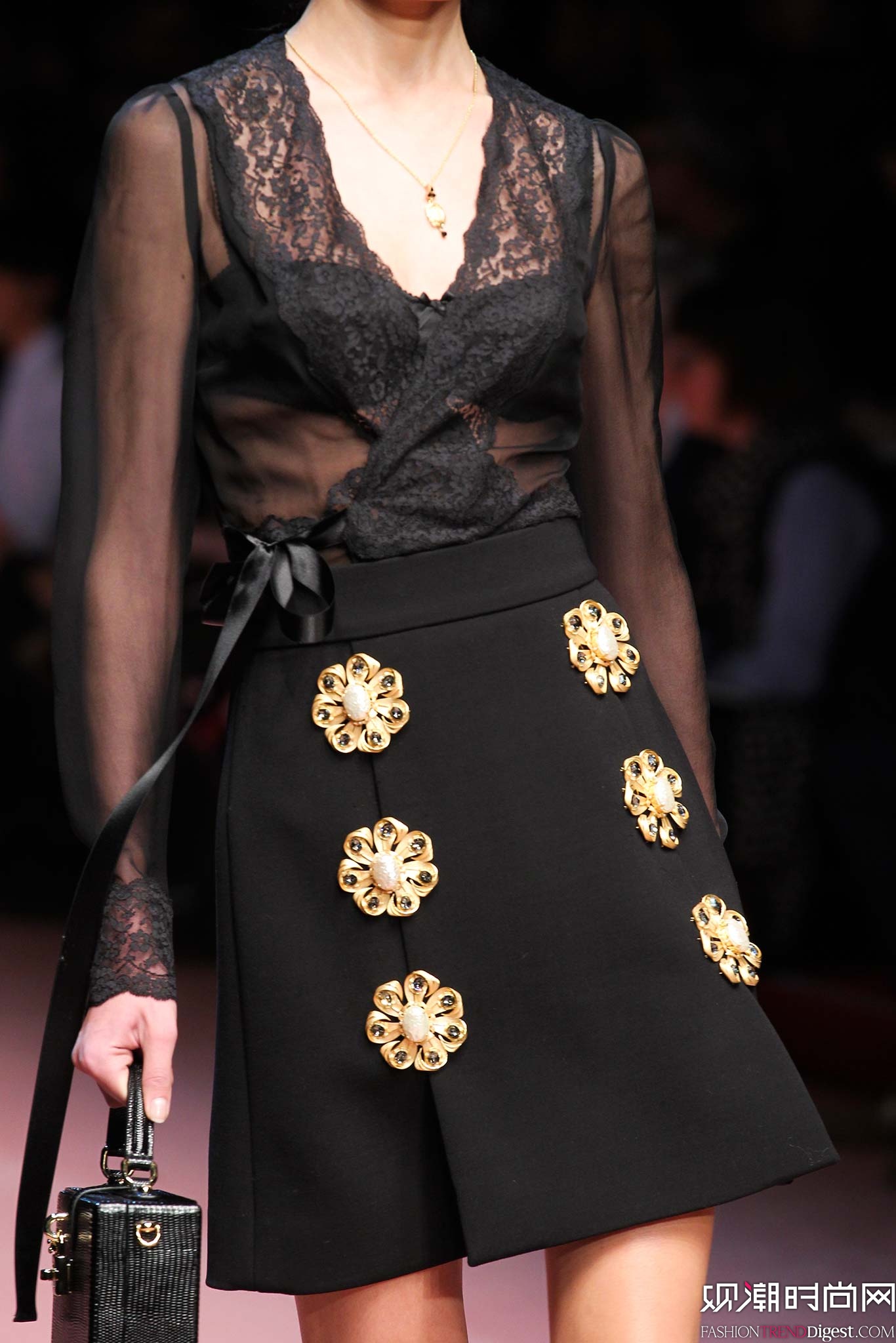 Dolce & Gabbana 2015�ﶬʱװ��ϵ���㳡����ͼƬ