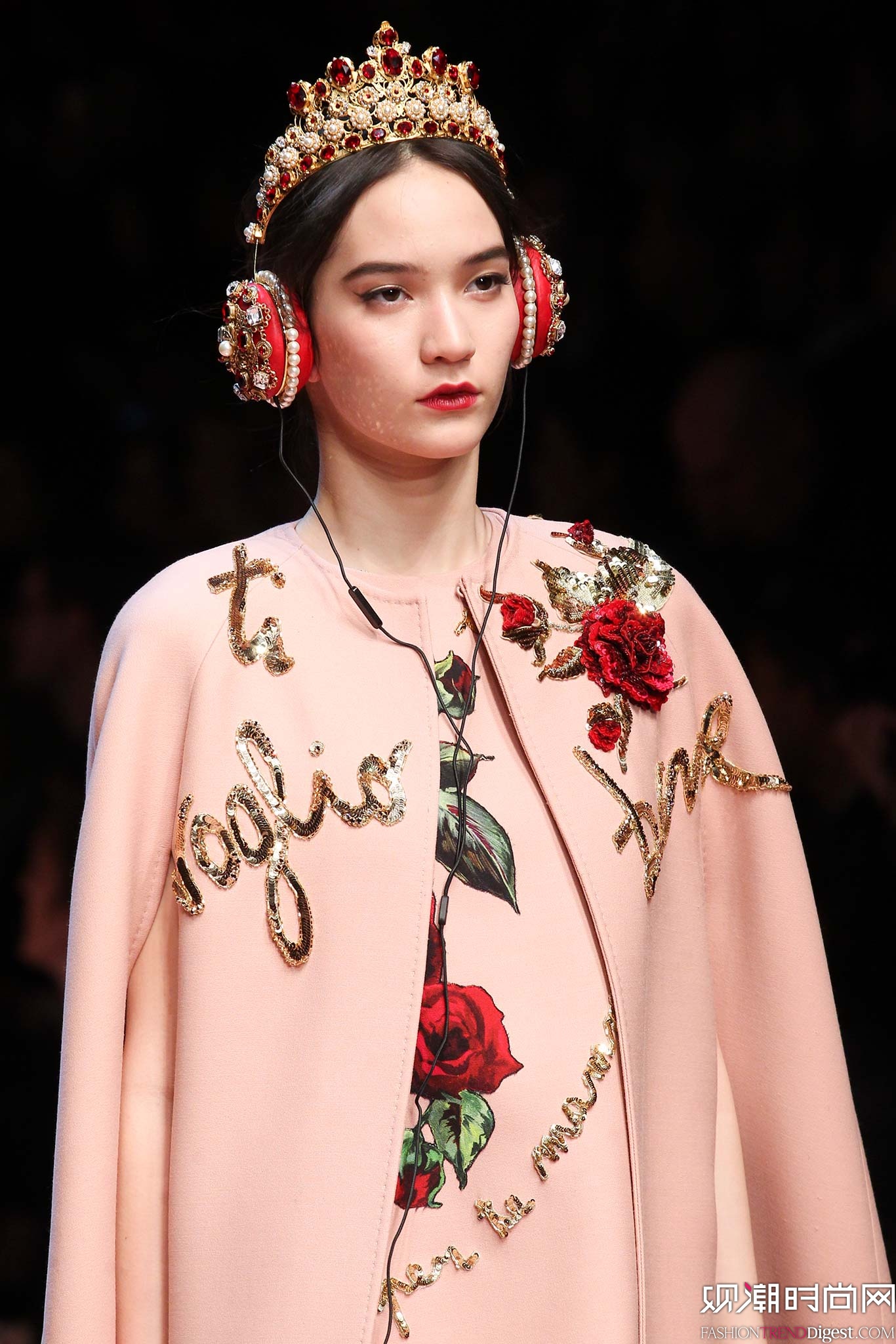 Dolce & Gabbana 2015�ﶬʱװ��ϵ���㳡����ͼƬ