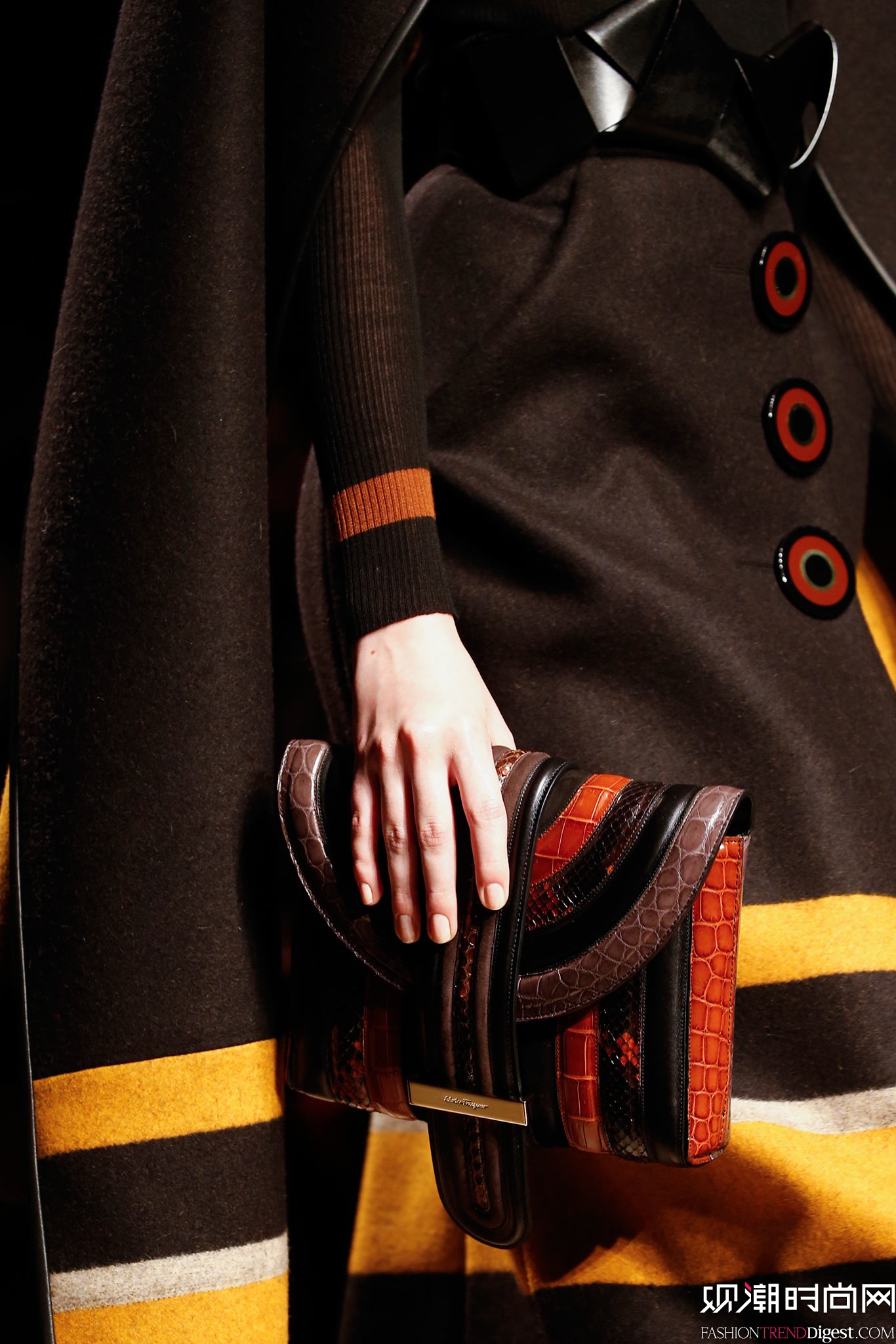 Salvatore Ferragamo 2015�ﶬʱװ��ϵ���㳡����ͼƬ